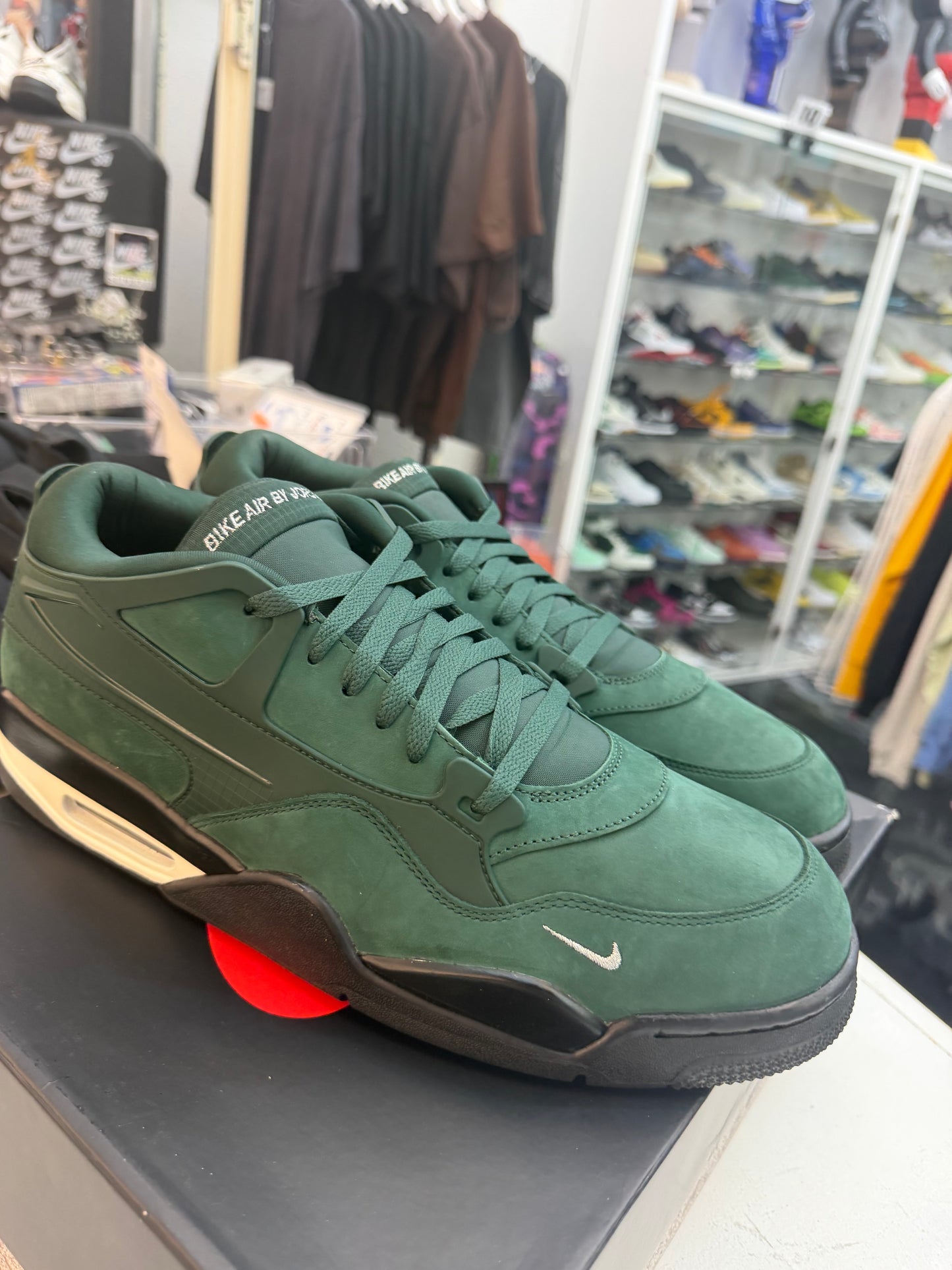 Jordan 4 RM SP
Nigel Sylvester Grandma's Driveway