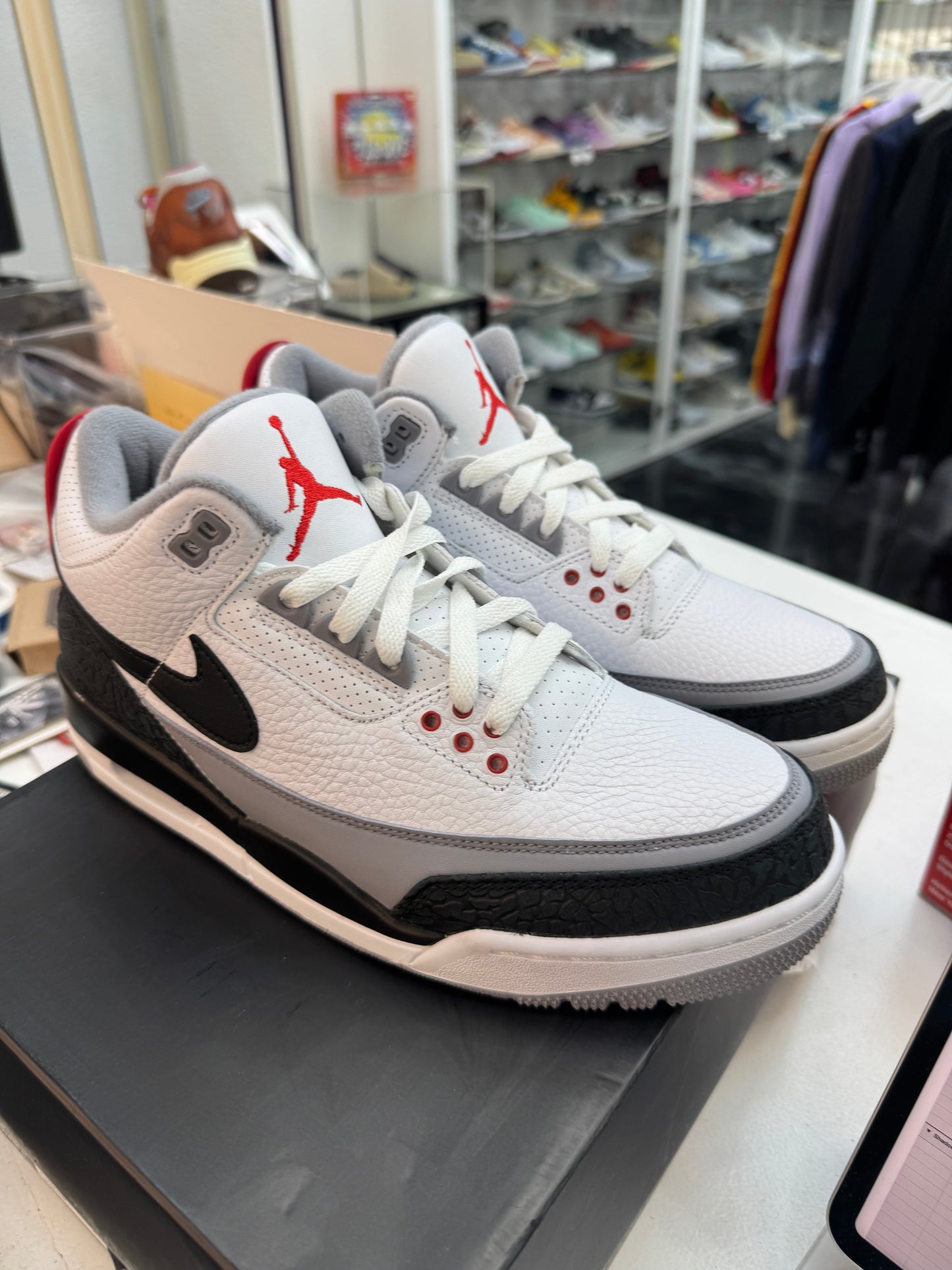 Jordan 3 Retro
Tinker Hatfield