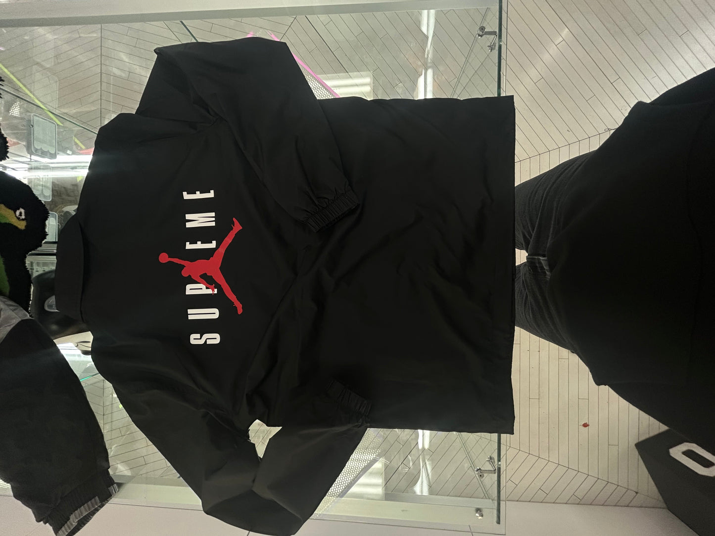 Supreme Jordan Coaches Jacket
Black