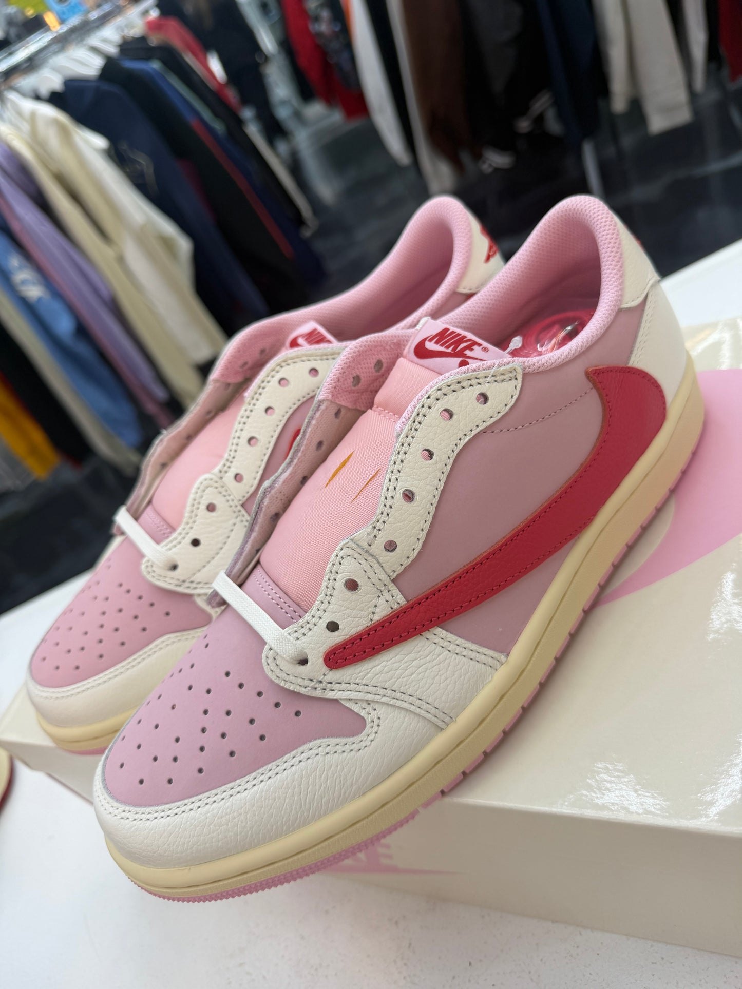 Jordan 1 Retro Low OG SP Travis Scott Sail Tropical Pink