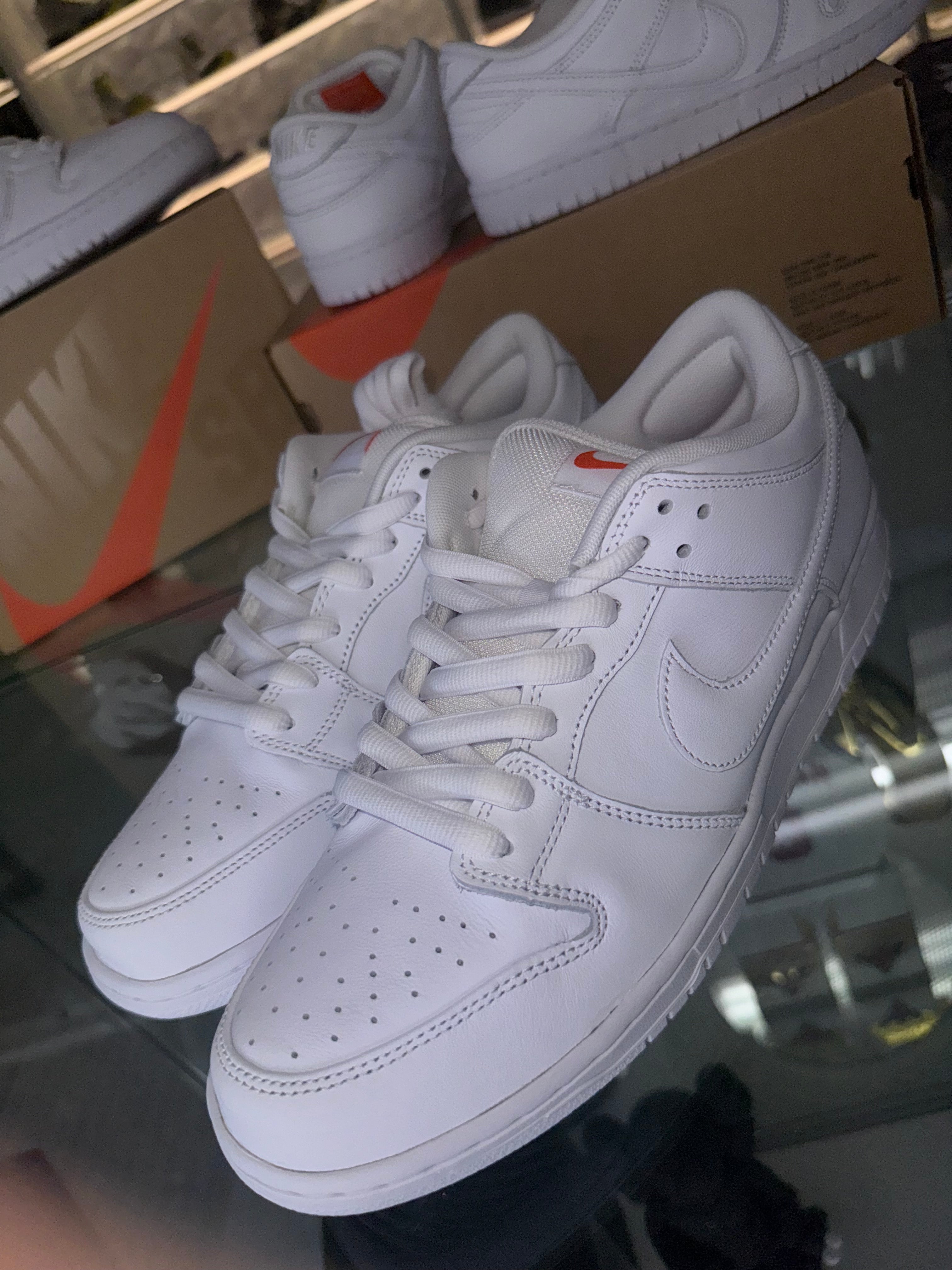 Nike sb dunk white ice best sale