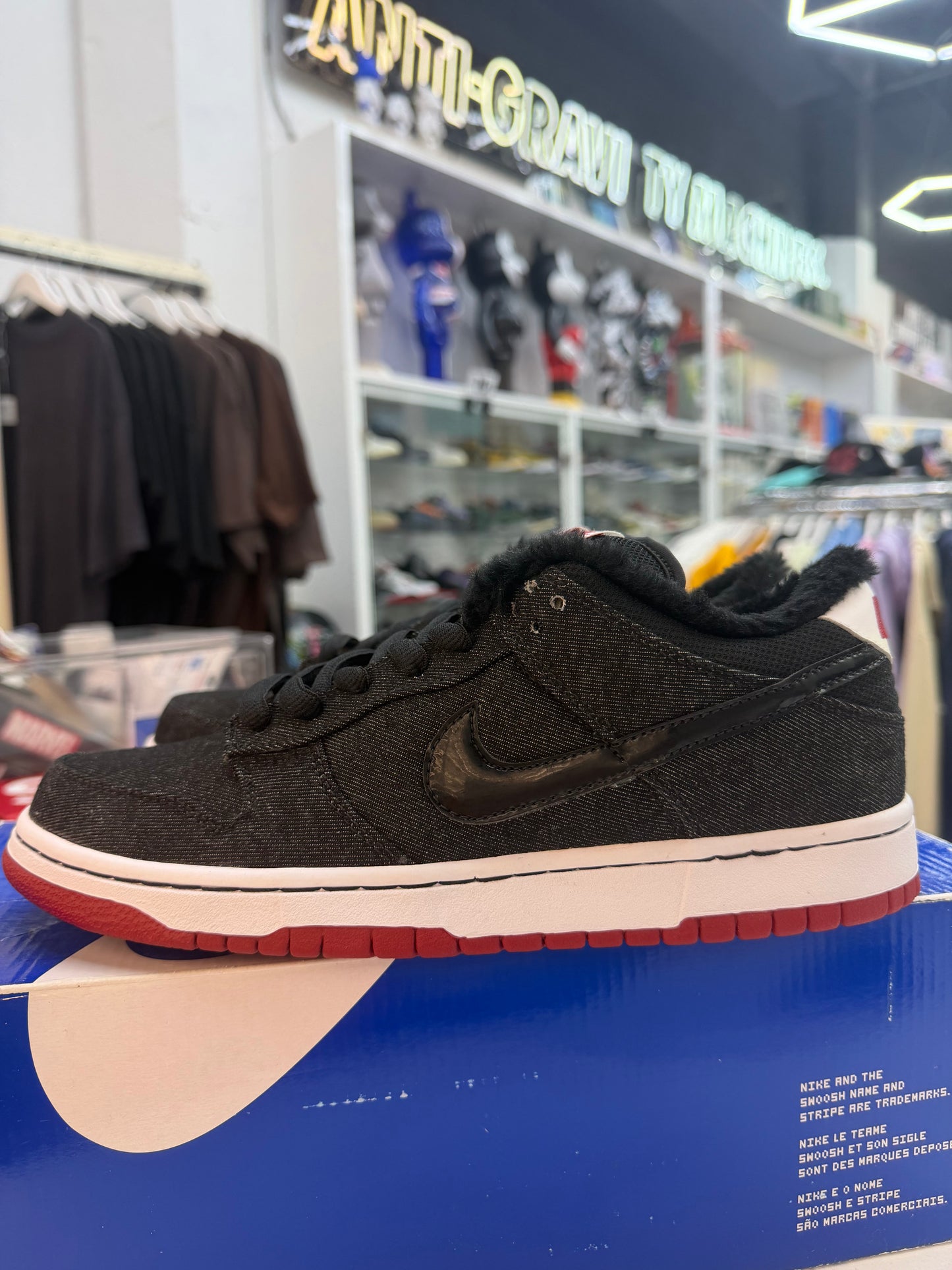Nike SB Dunk Low Larry Perkins 2010