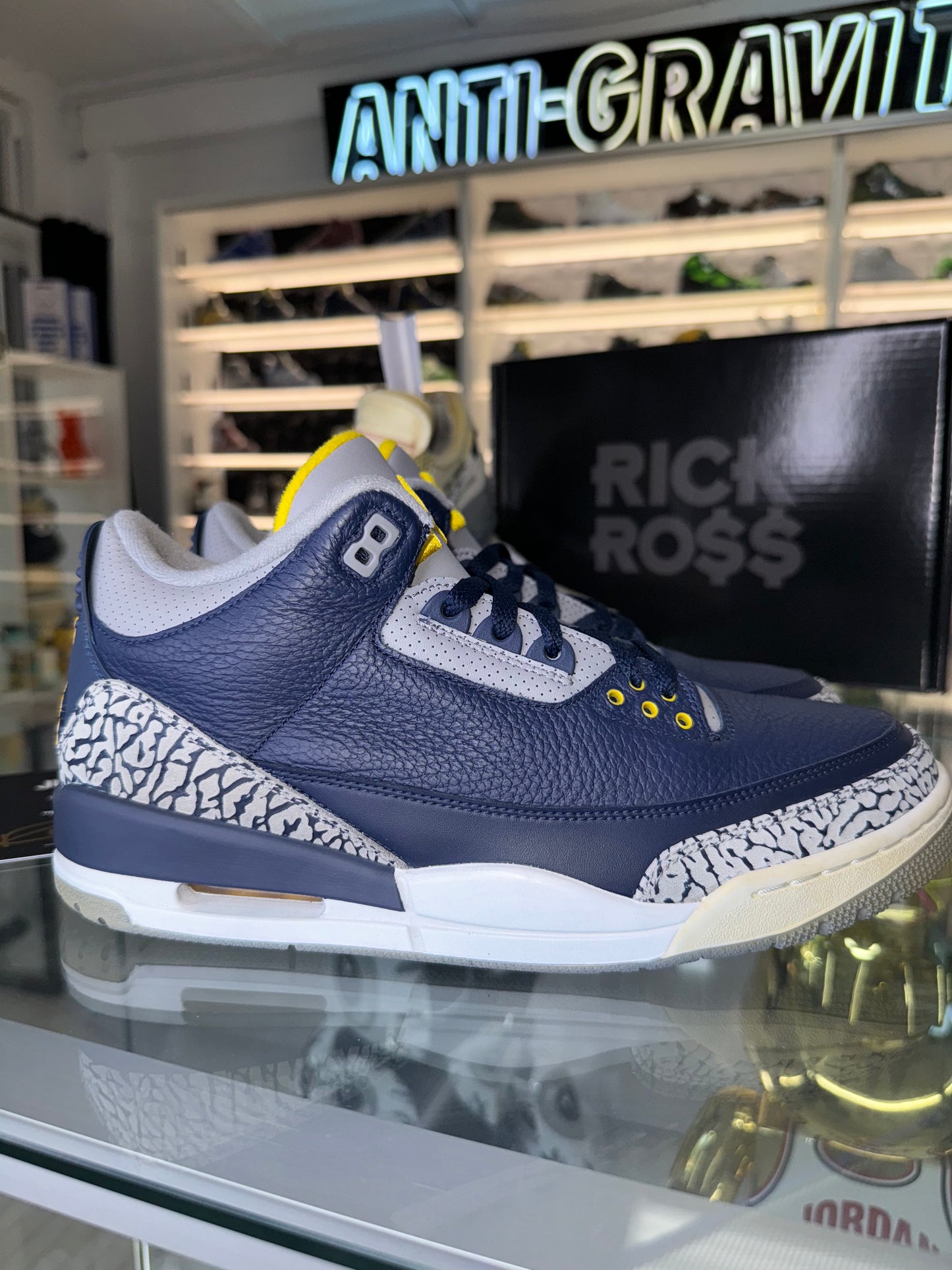 Jordan 3 PE Michigan Player Exclusive Rick Ross Owned And Worn size 11.5