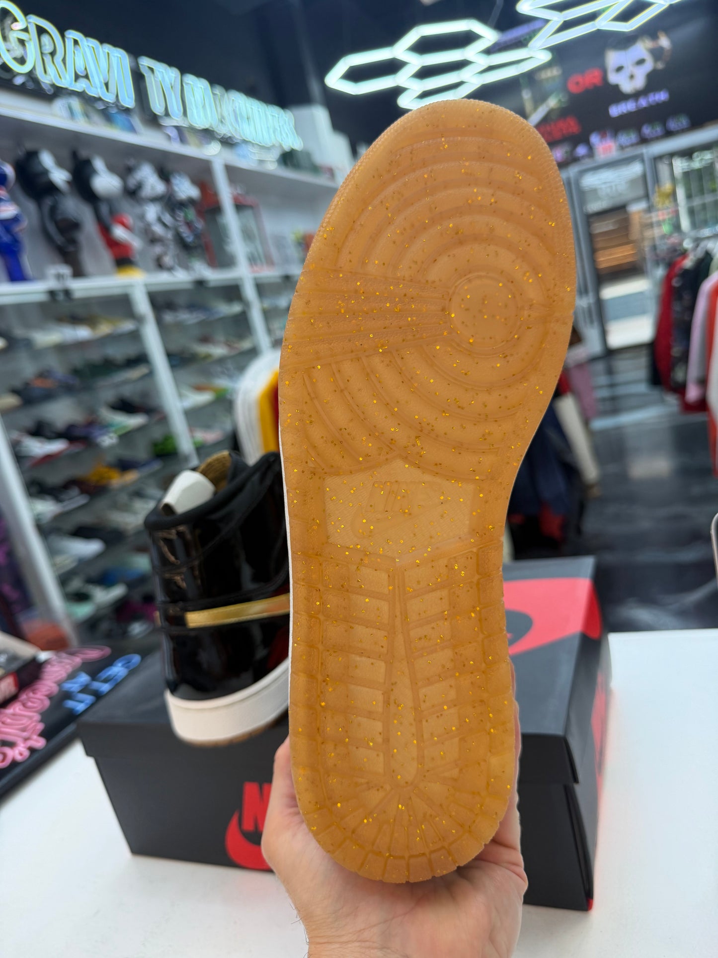 Jordan 1 Retro Patent Black 2013 Promo