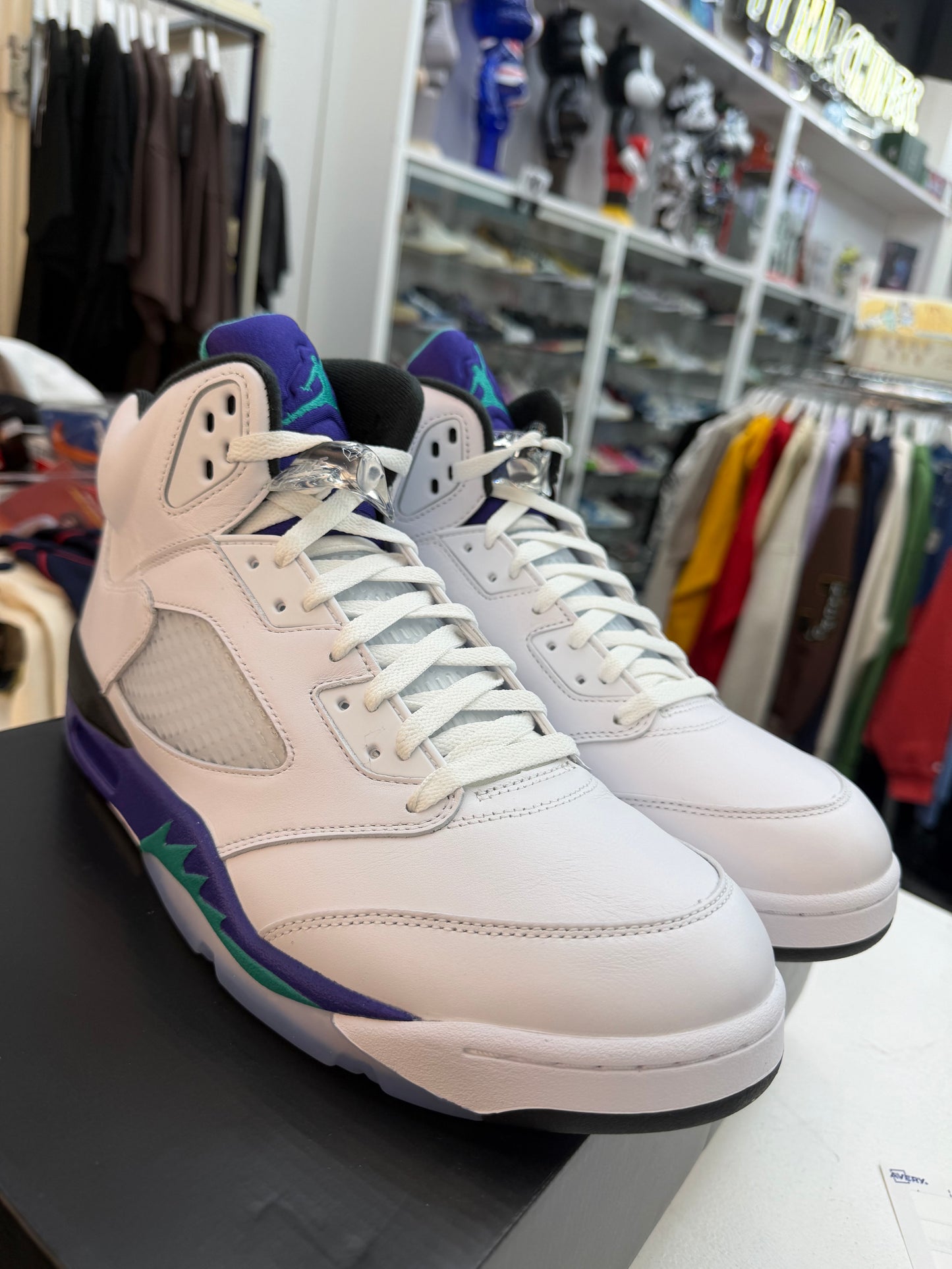 Jordan 5 Retro Grape 2025