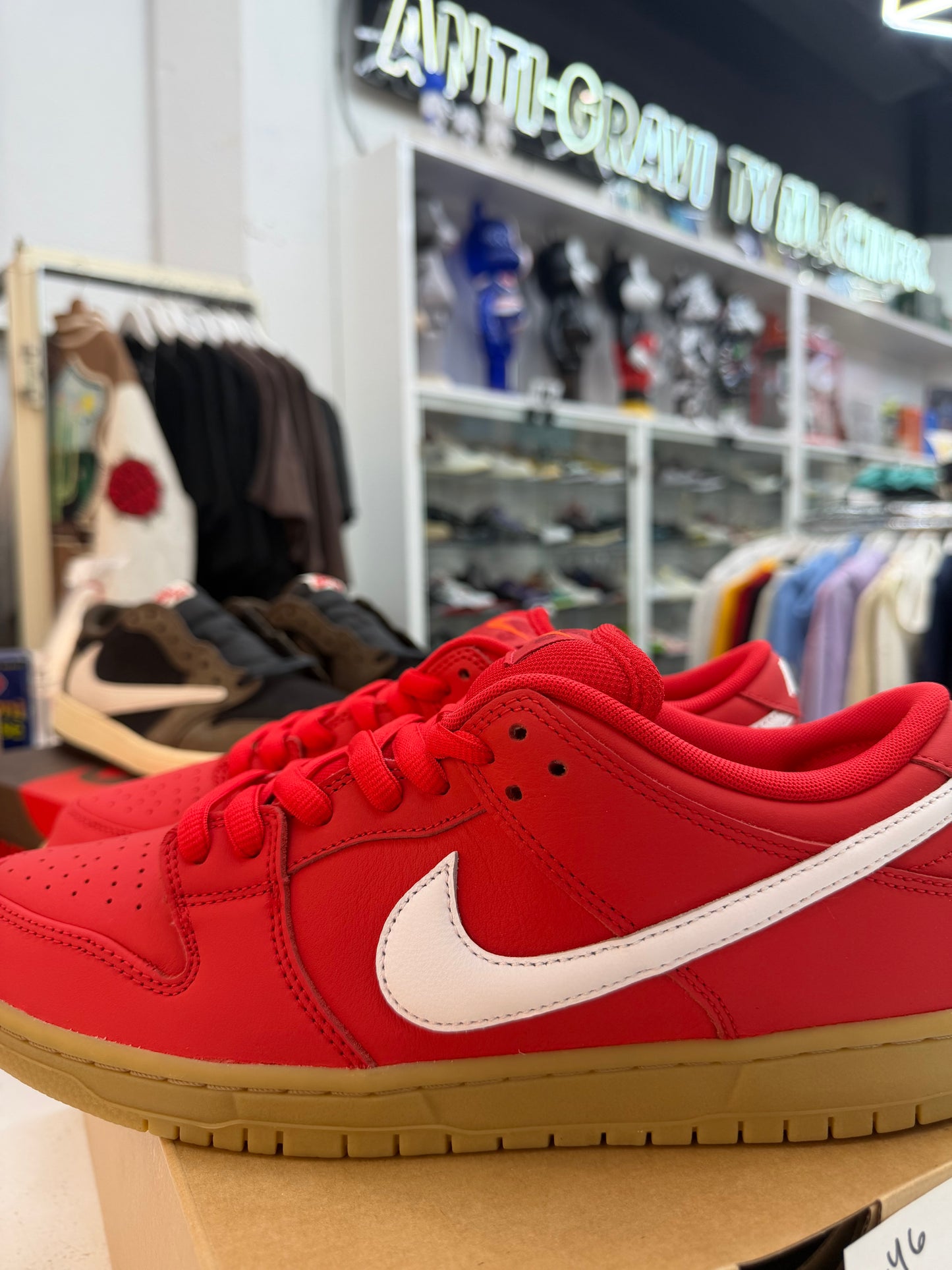 Nike Dunk SB University Red