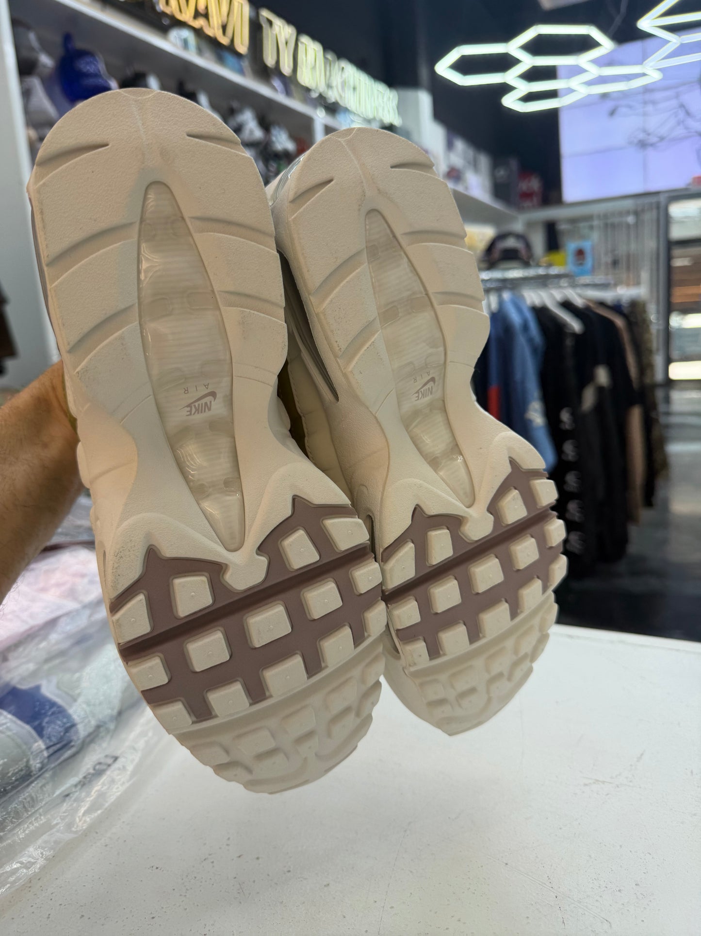 Nike Air Max 95 Unreleased Olive Sample