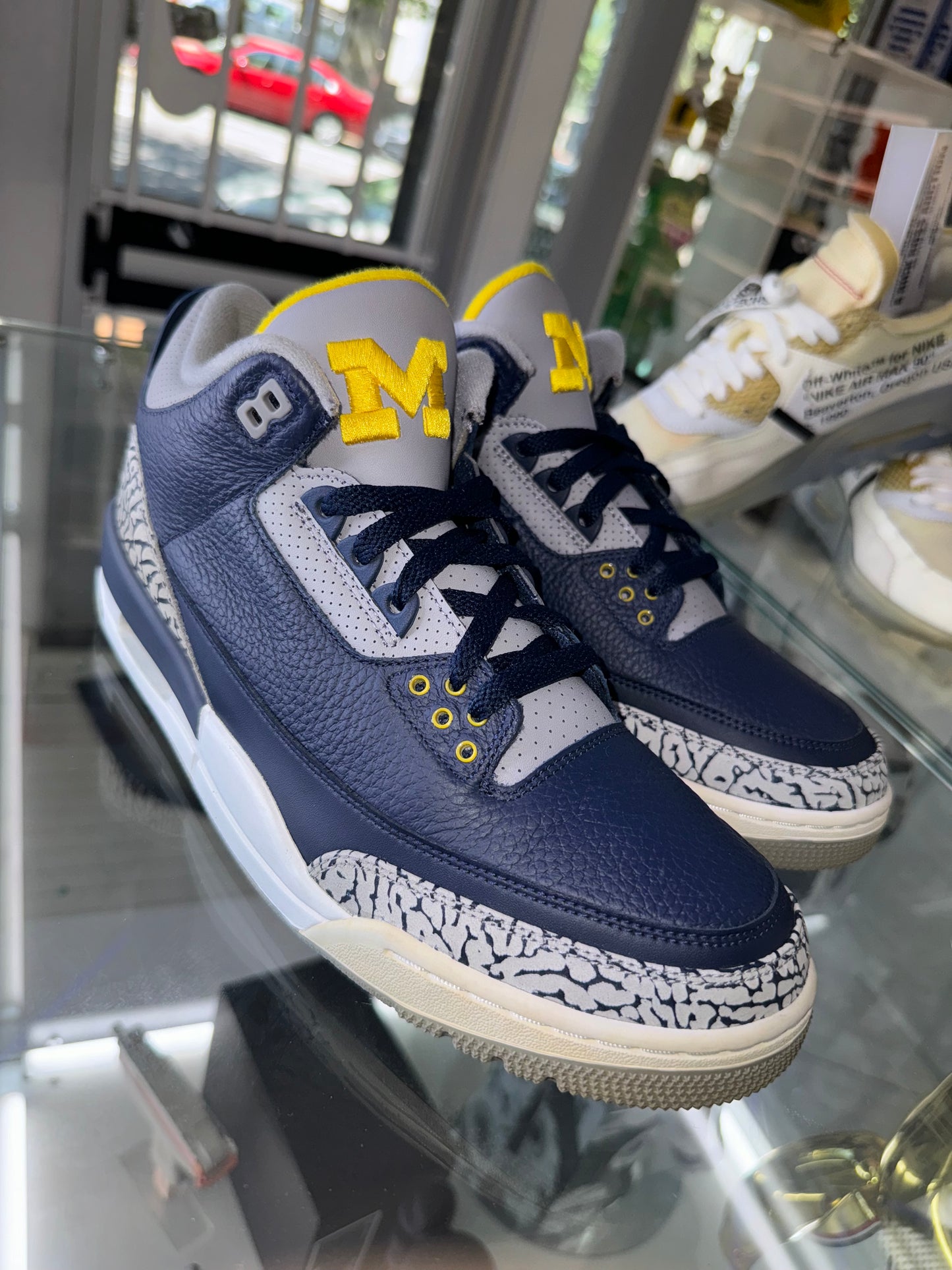 Jordan 3 PE Michigan Player Exclusive Rick Ross Owned And Worn size 11.5