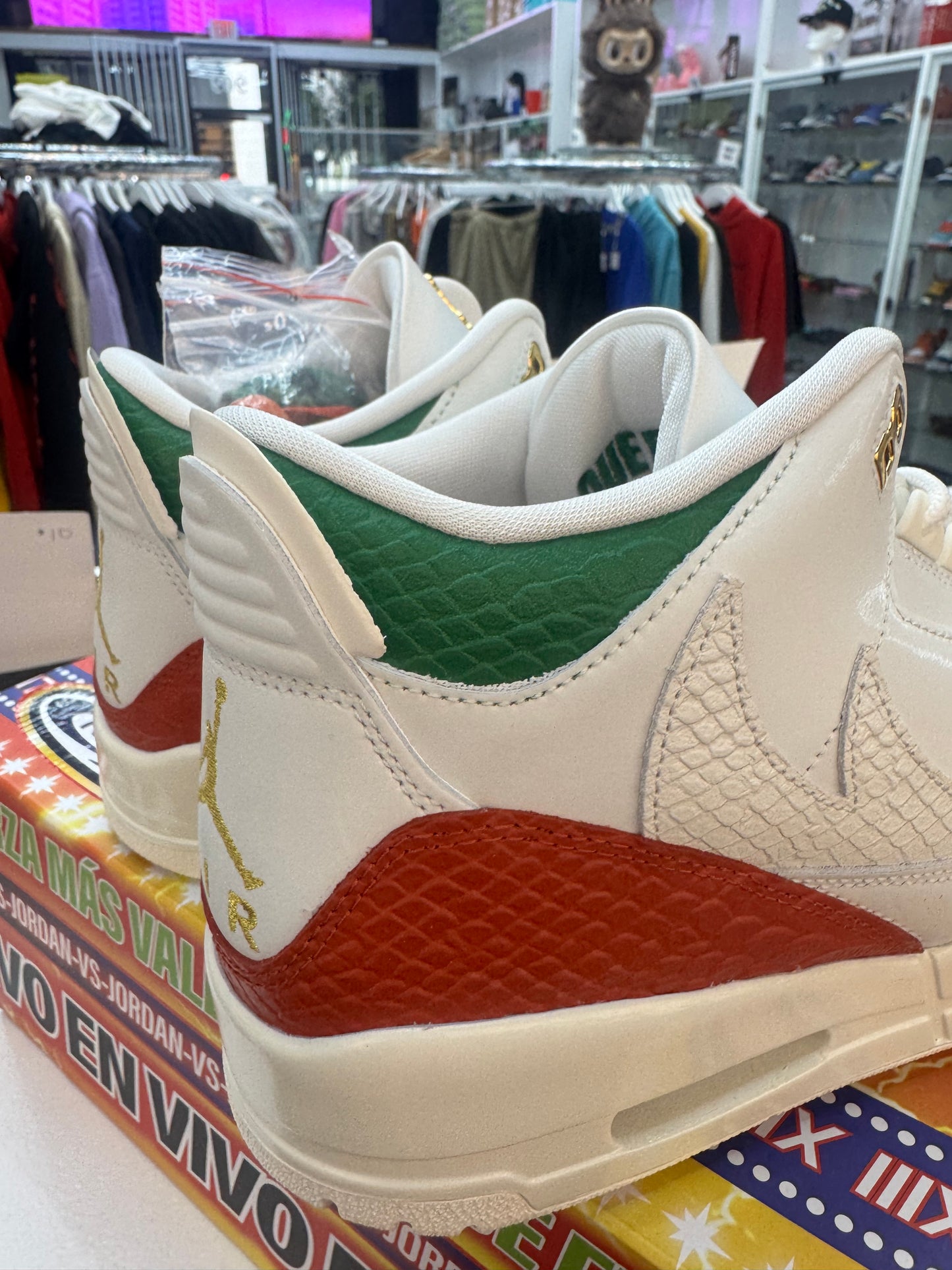 Jordan 3 Retro El Vuelo Summit White