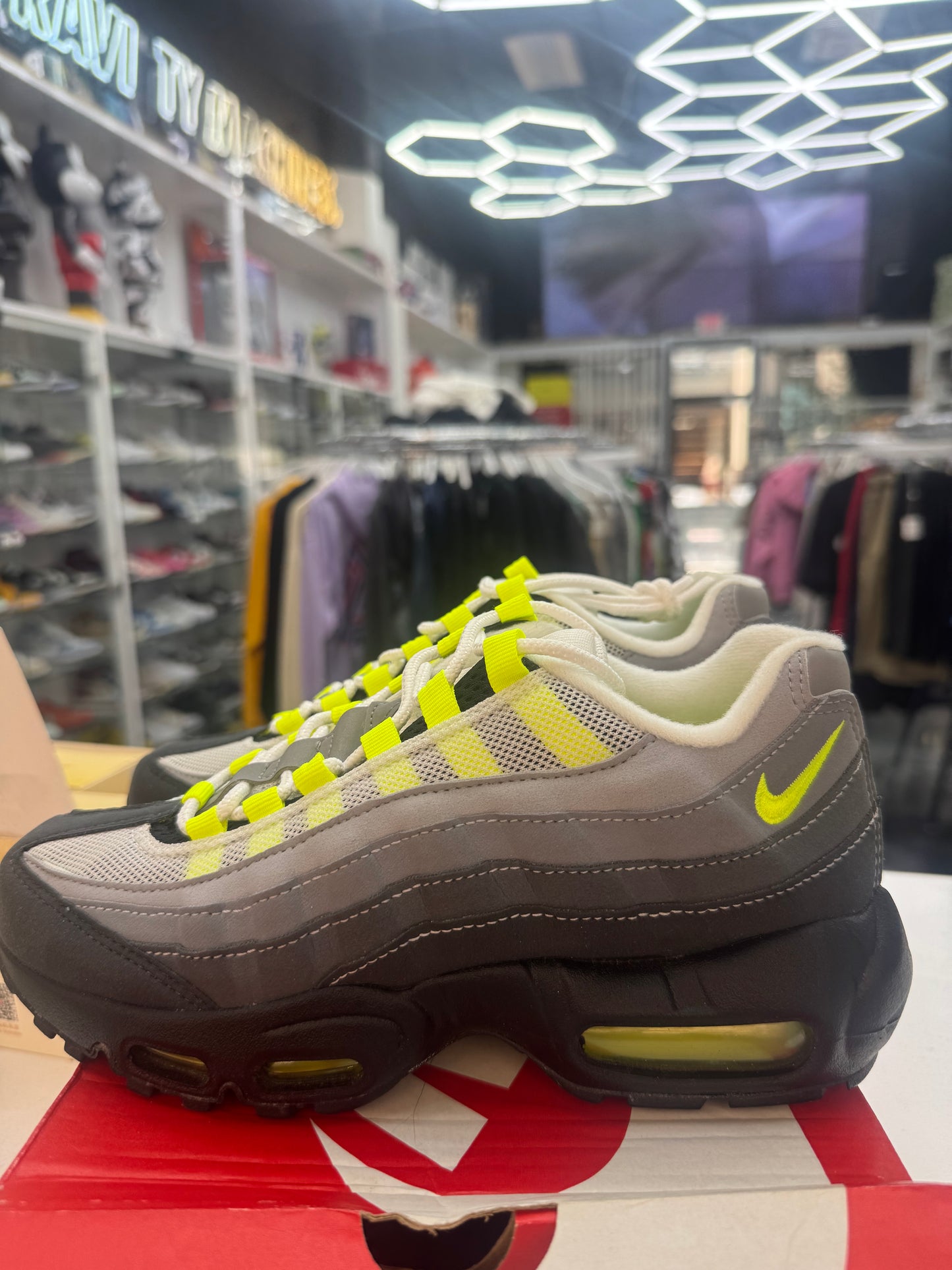 Nike Air Max 95 OG Neon 2020 Black Neon Yellow 6y