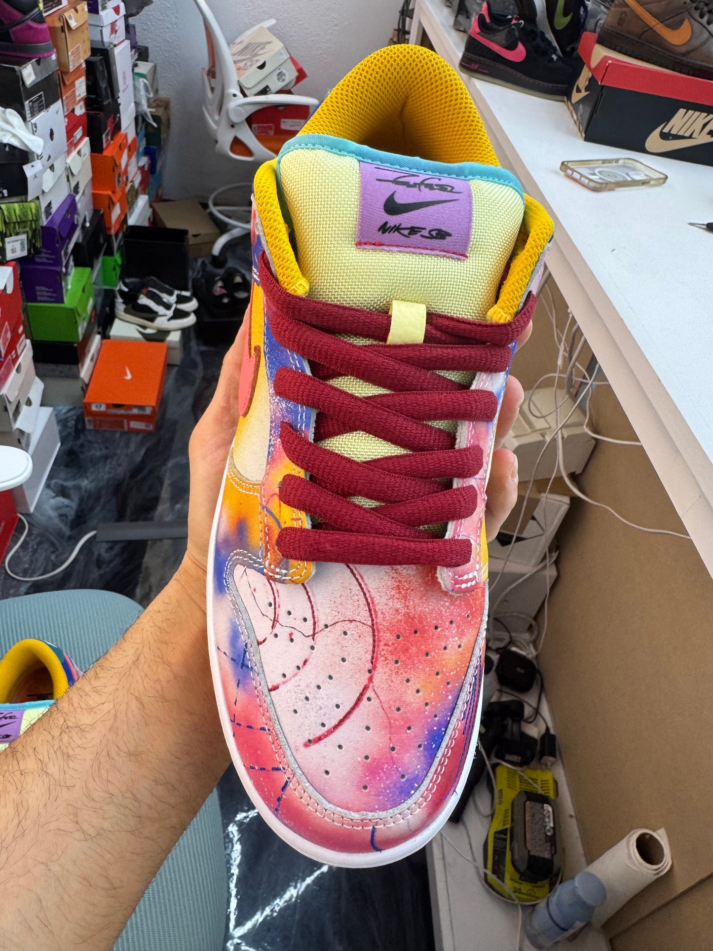 Nike SB Dunk Low
Futura Laboratories Sunblush (Friends and Family)