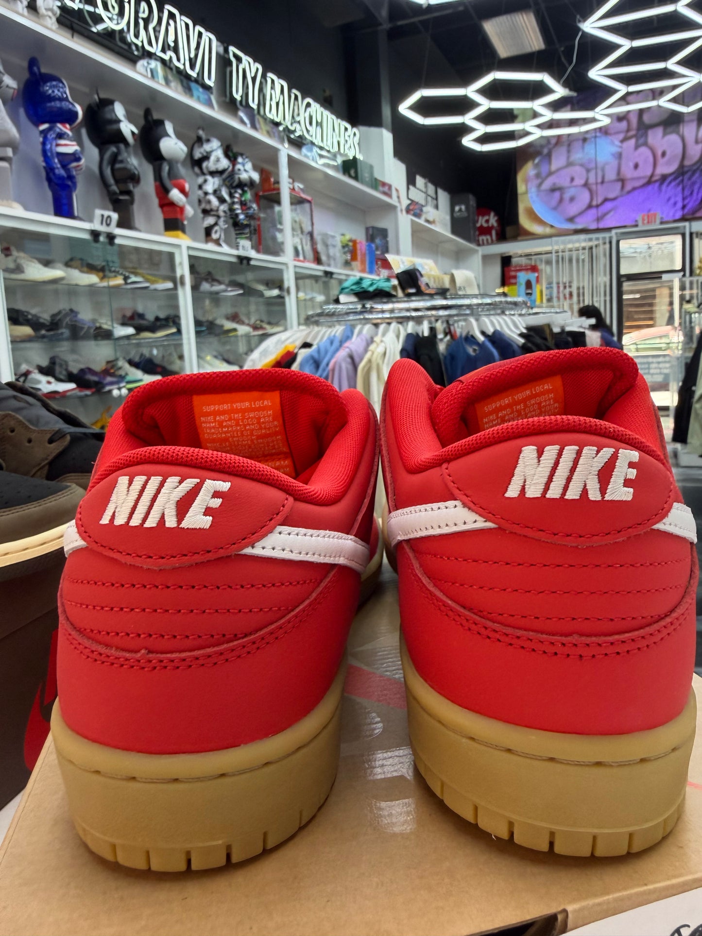 Nike Dunk SB University Red