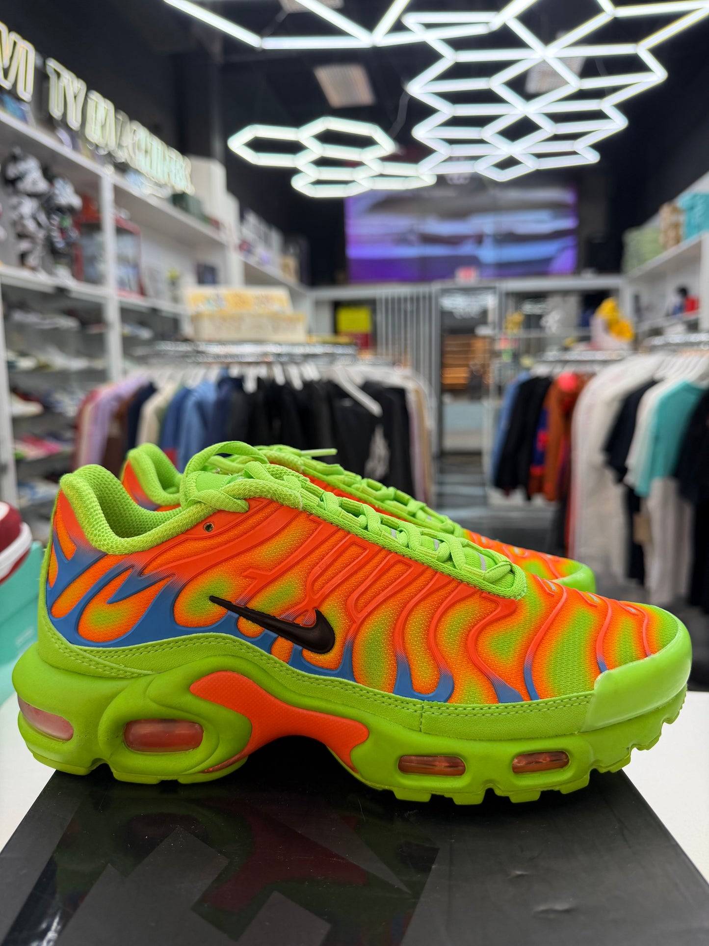 Nike Air Max Plus Supreme Mean Green 2020