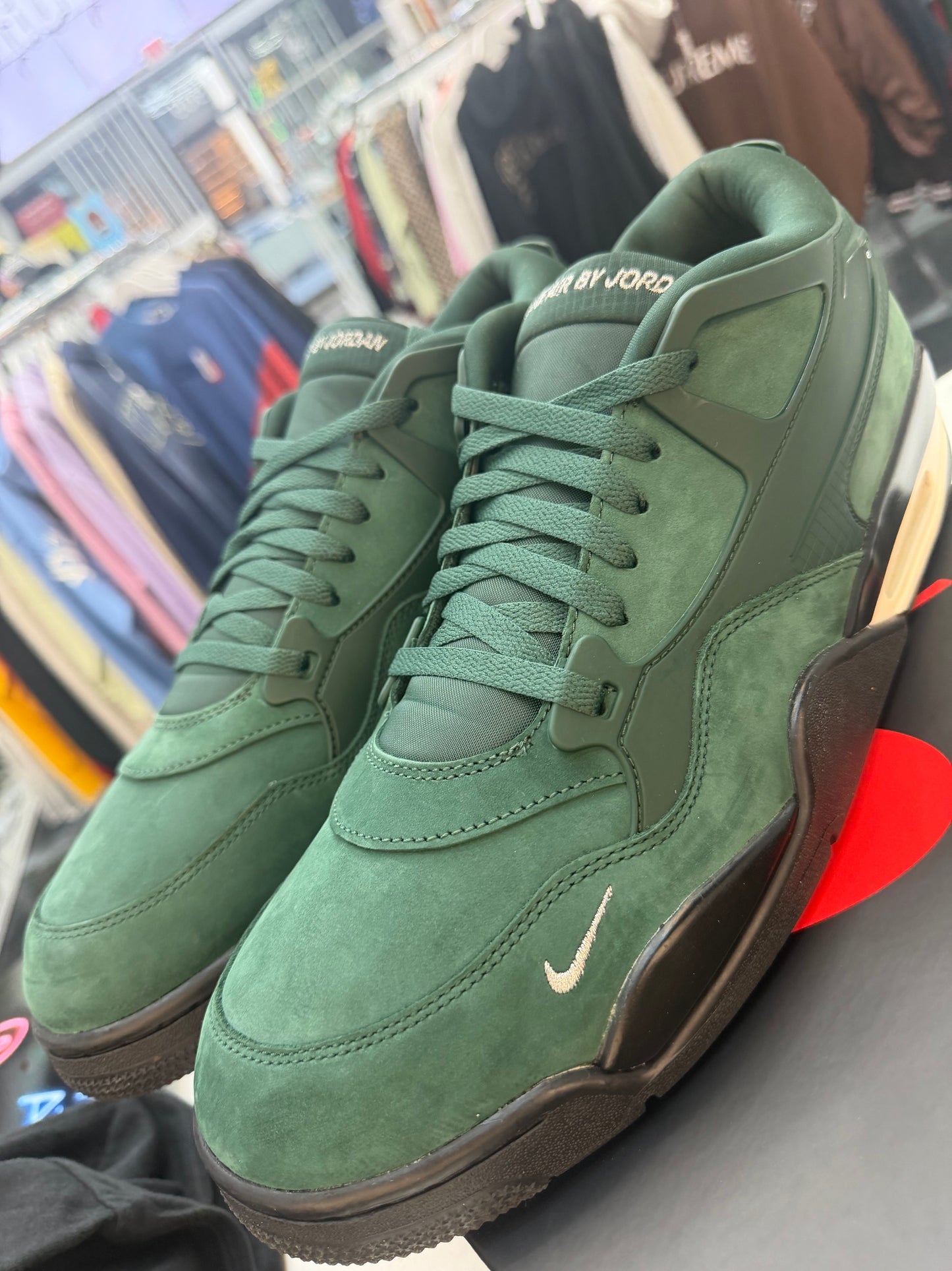 Jordan 4 RM SP
Nigel Sylvester Grandma's Driveway