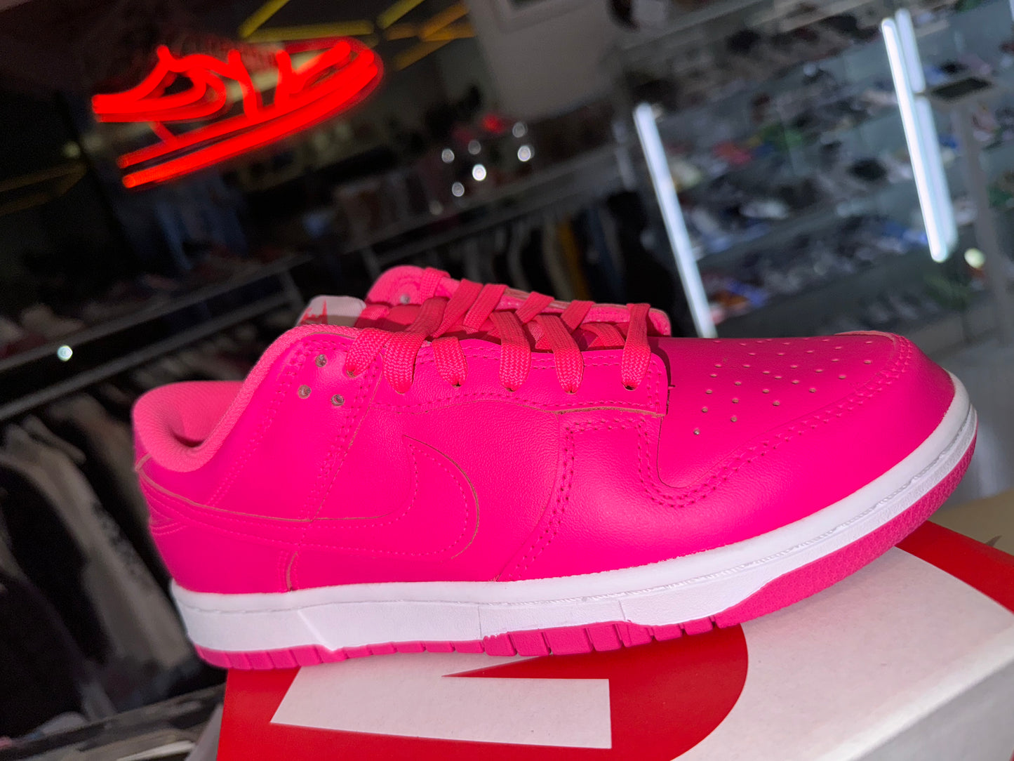 Nike Dunk W Hyper Pink
