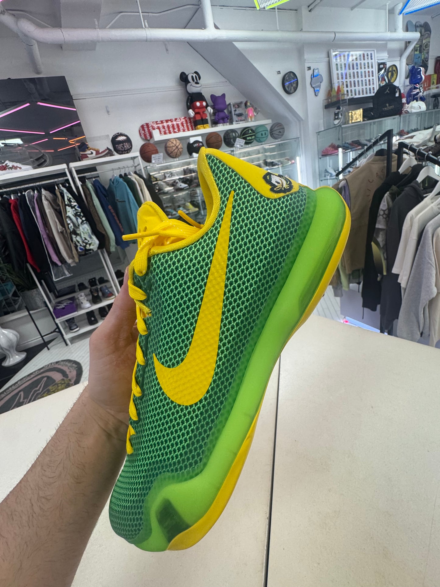 Kobe 10 Vino Oregon ID PE 2015 Sample