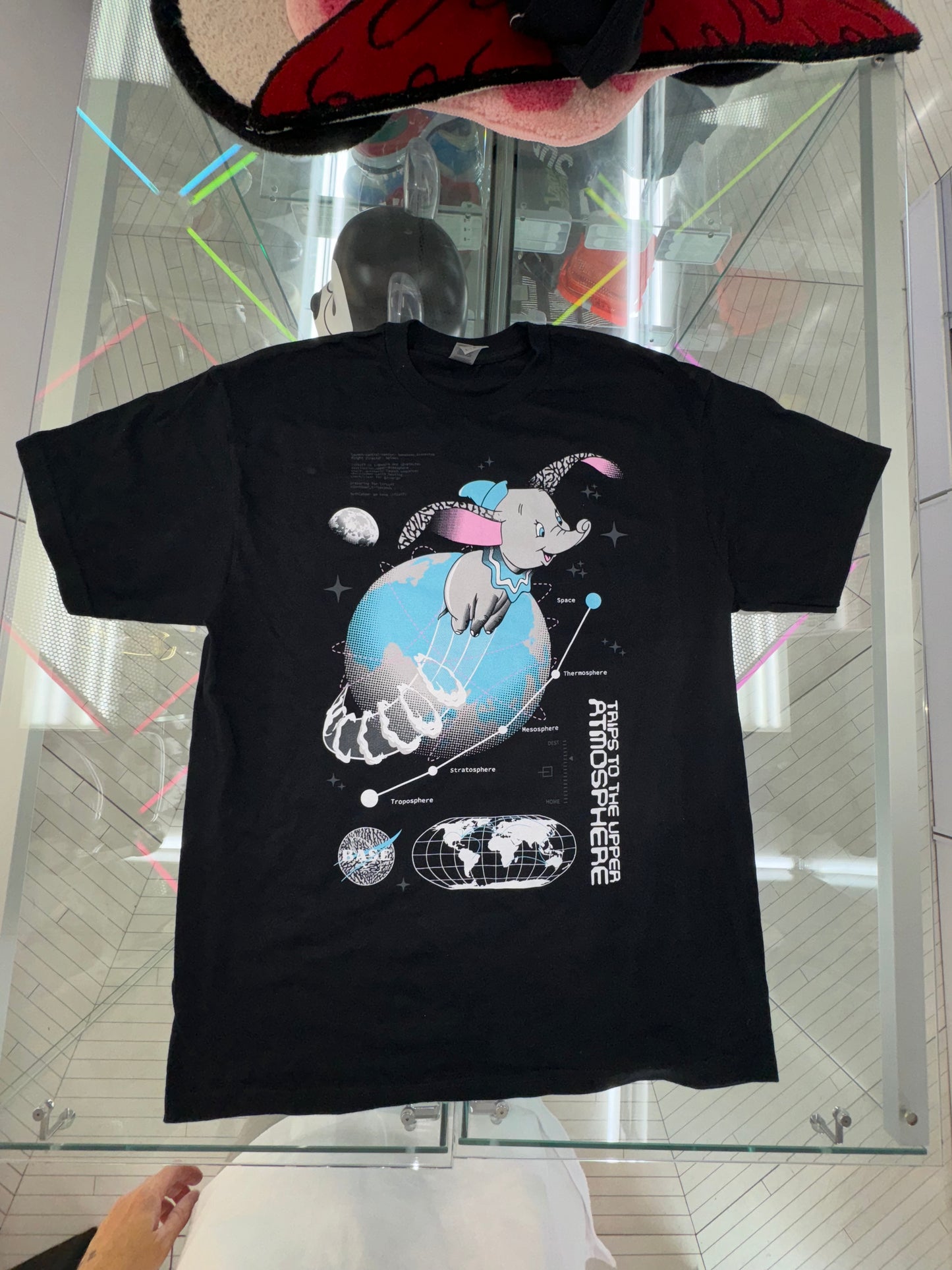 Homebase SkateshopThe Upper Atmosphere T-
Shirt Atmos sb