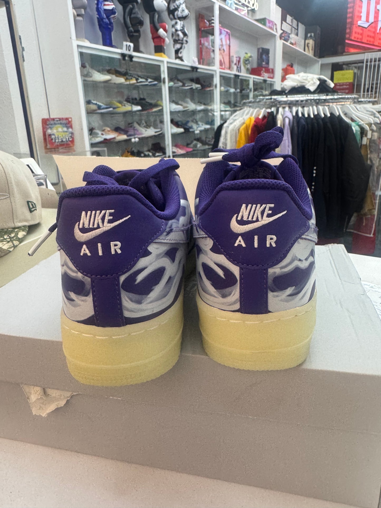 Nike Air Force 1 Low '07 QS
Purple Skeleton Halloween (2021)