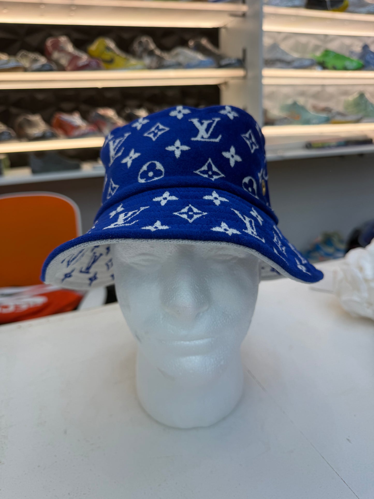 Louis Vuitton Monogram Reversible Bucket Hat – Size m