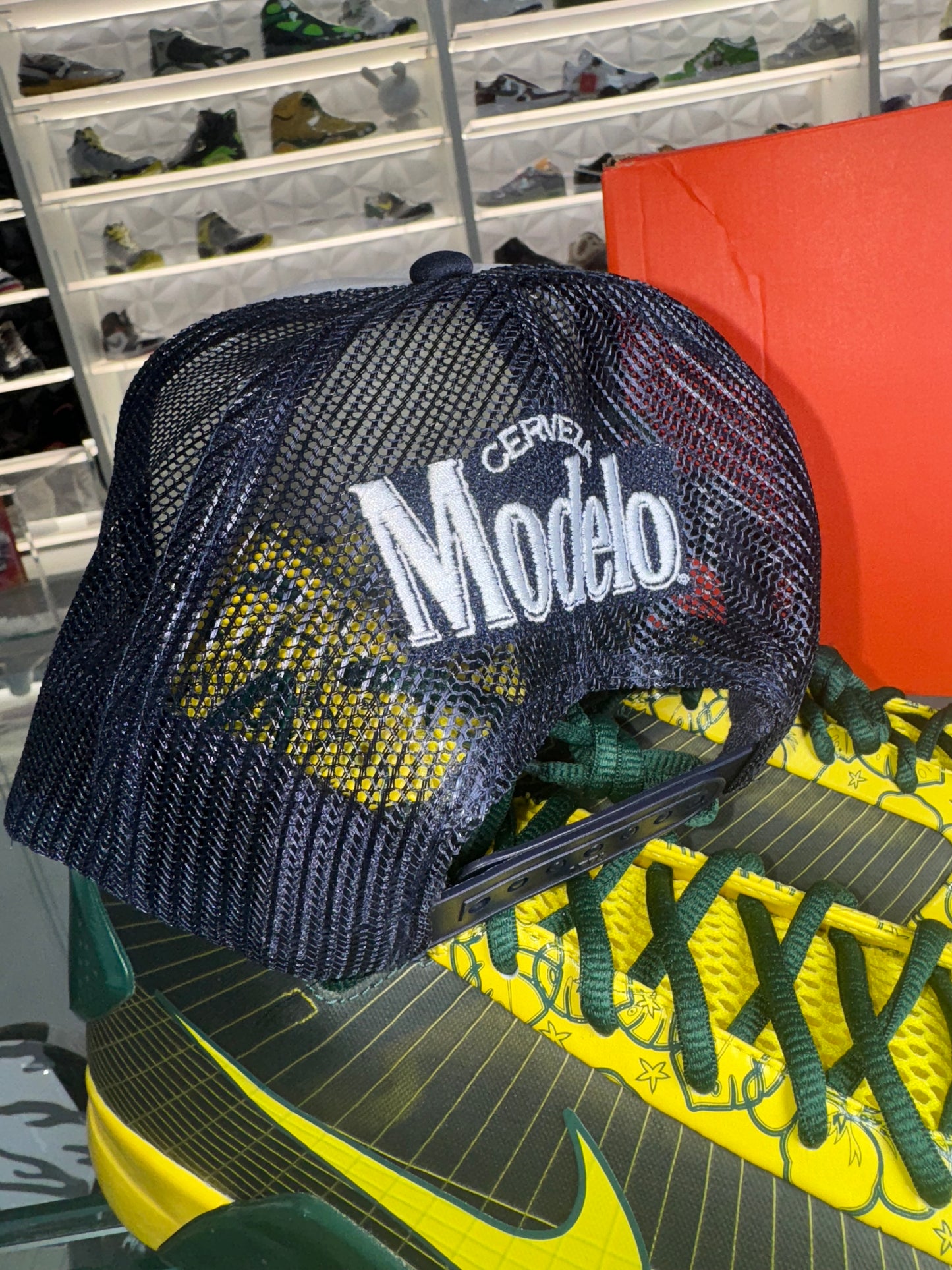 MODELO™ CERVEZA ARC TRUCKER HAT