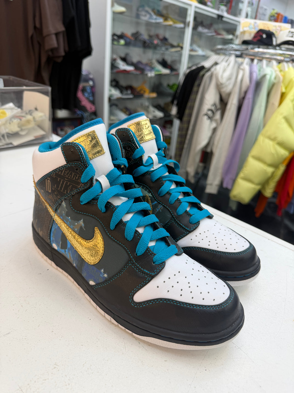 Nike Dunk High Dubai 1/300