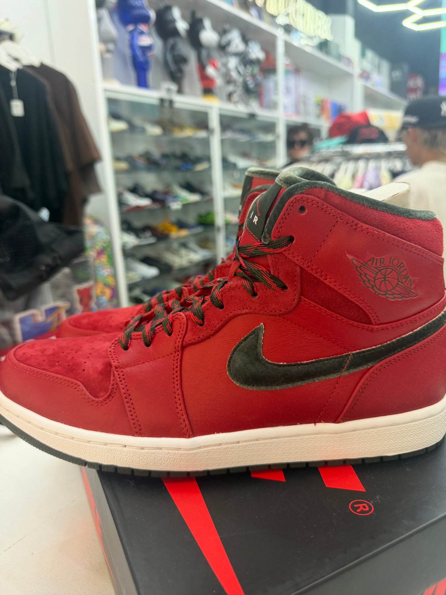 Jordan 1 Retro Premier Red Gucci 2013
