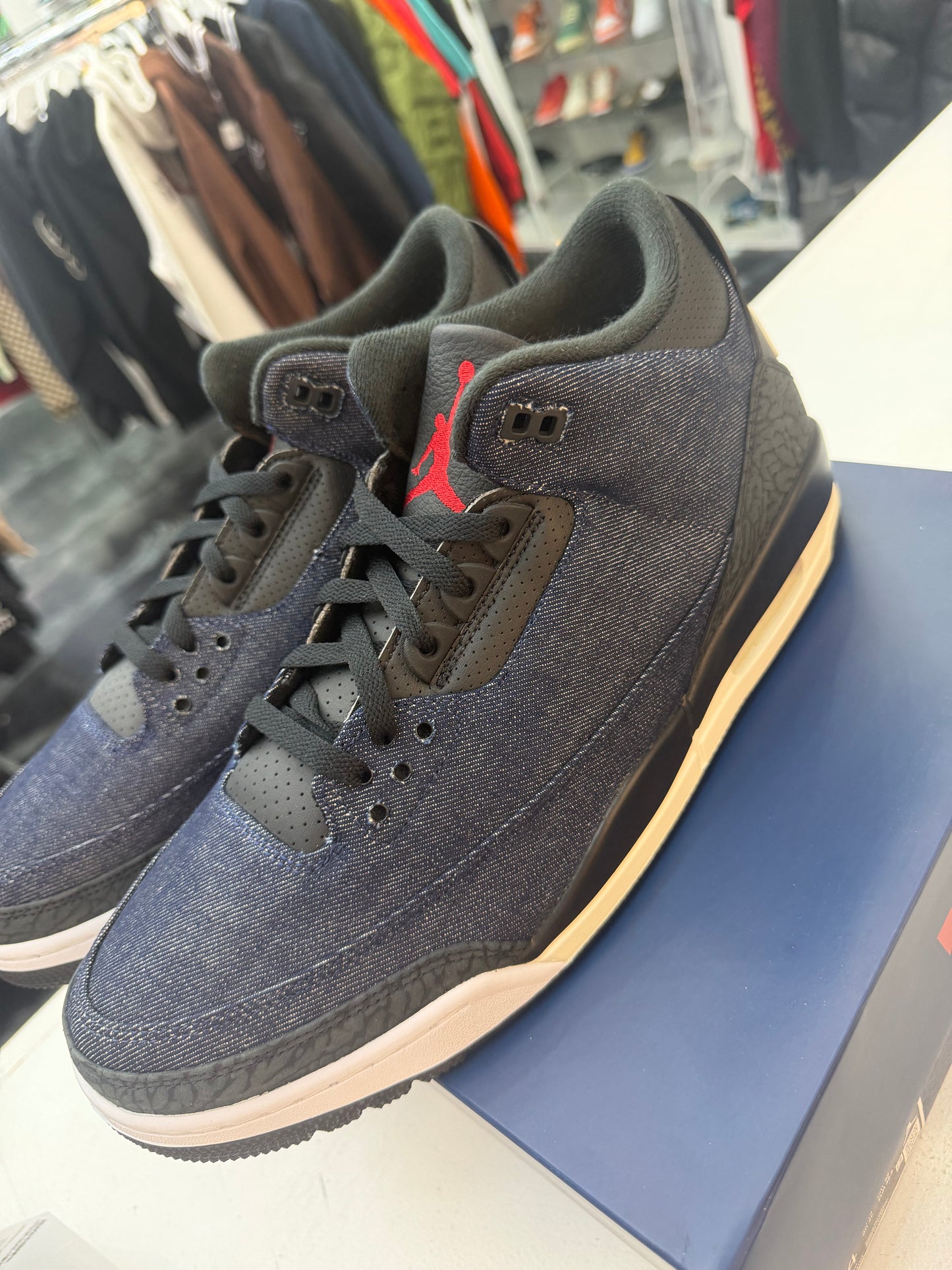 Jordan 3 Retro Levi's indigo