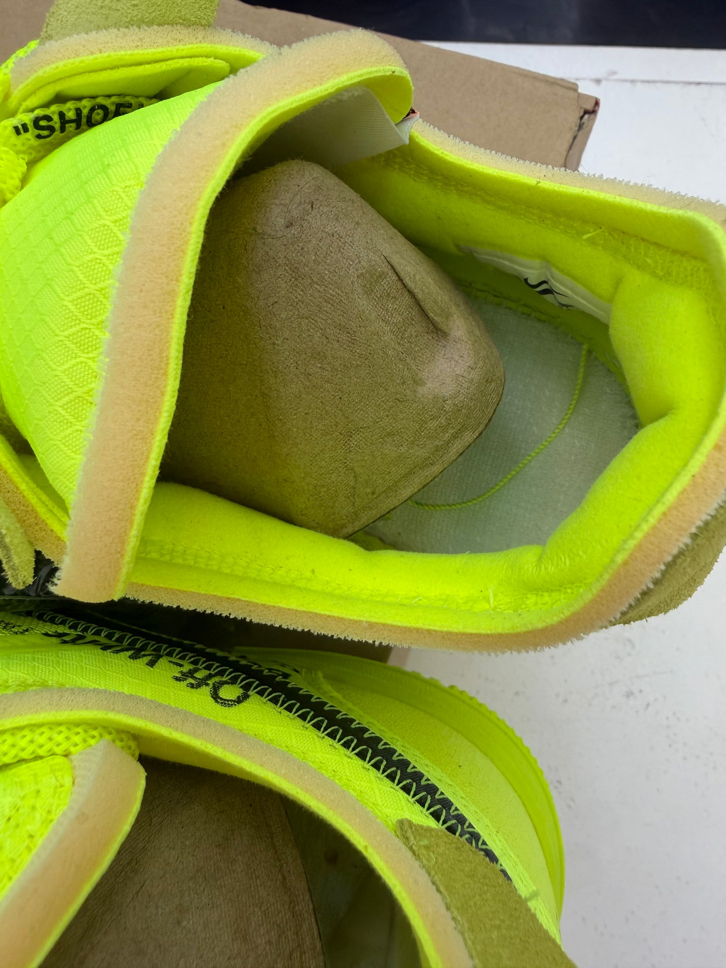 Nike Air Force 1 Low Off-White Volt