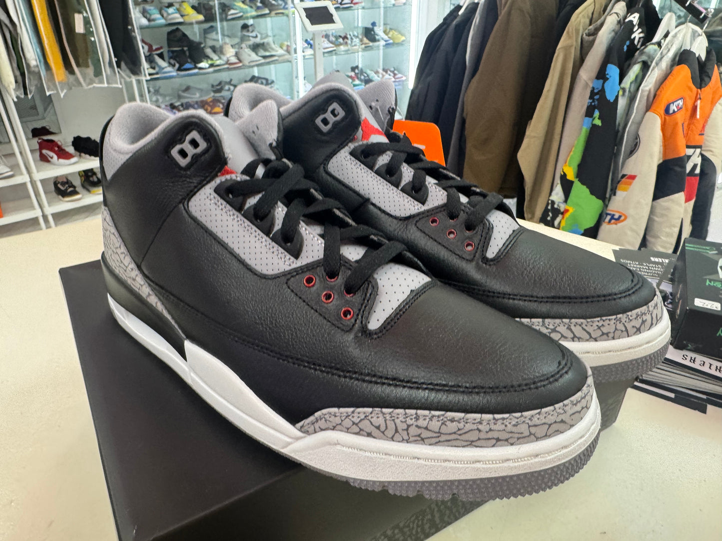 Jordan 3 Retro OG
Black Cement (2024)