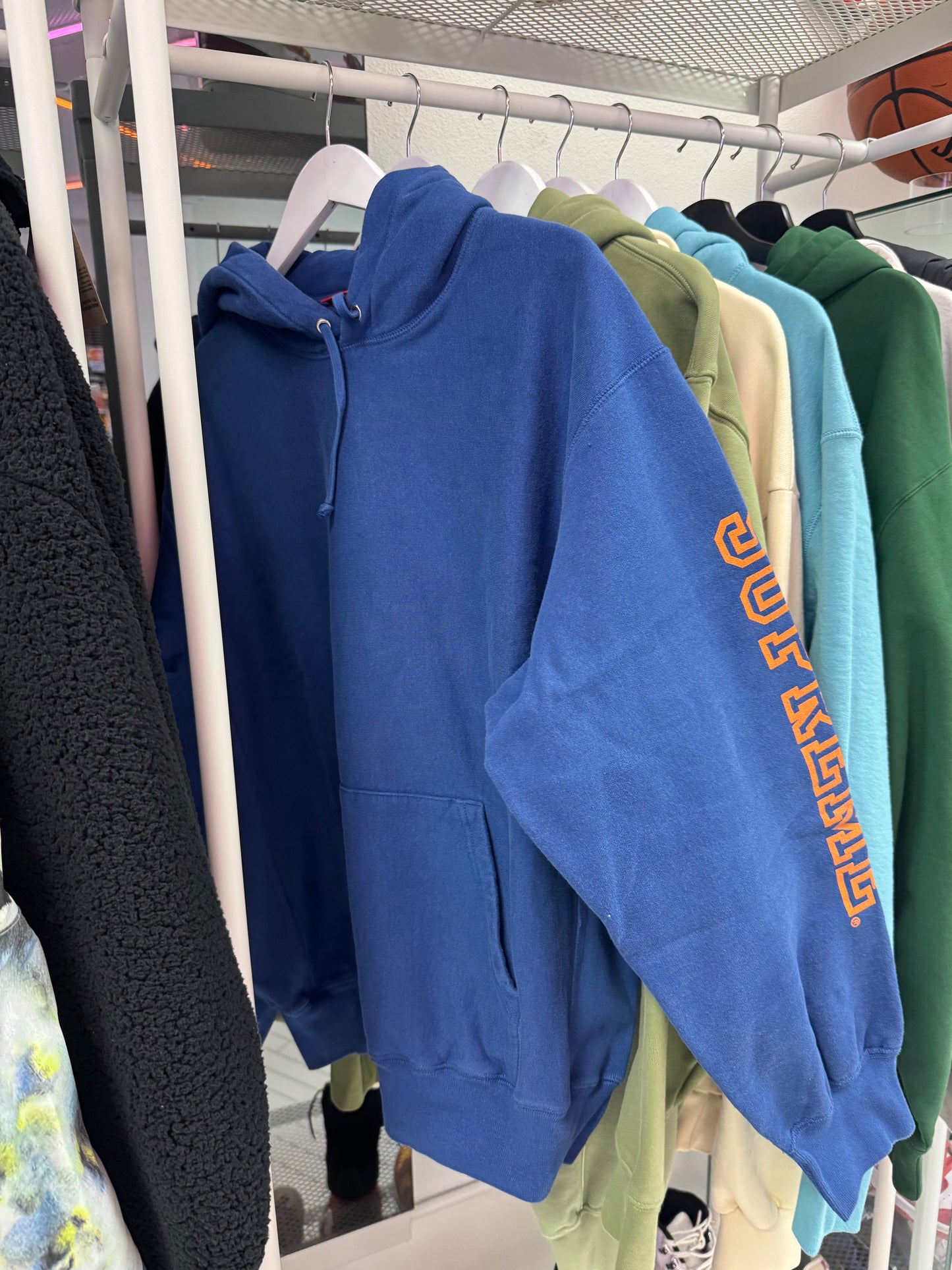 Supreme Collegiate Sleeve
Hooded Sweatshirt blue