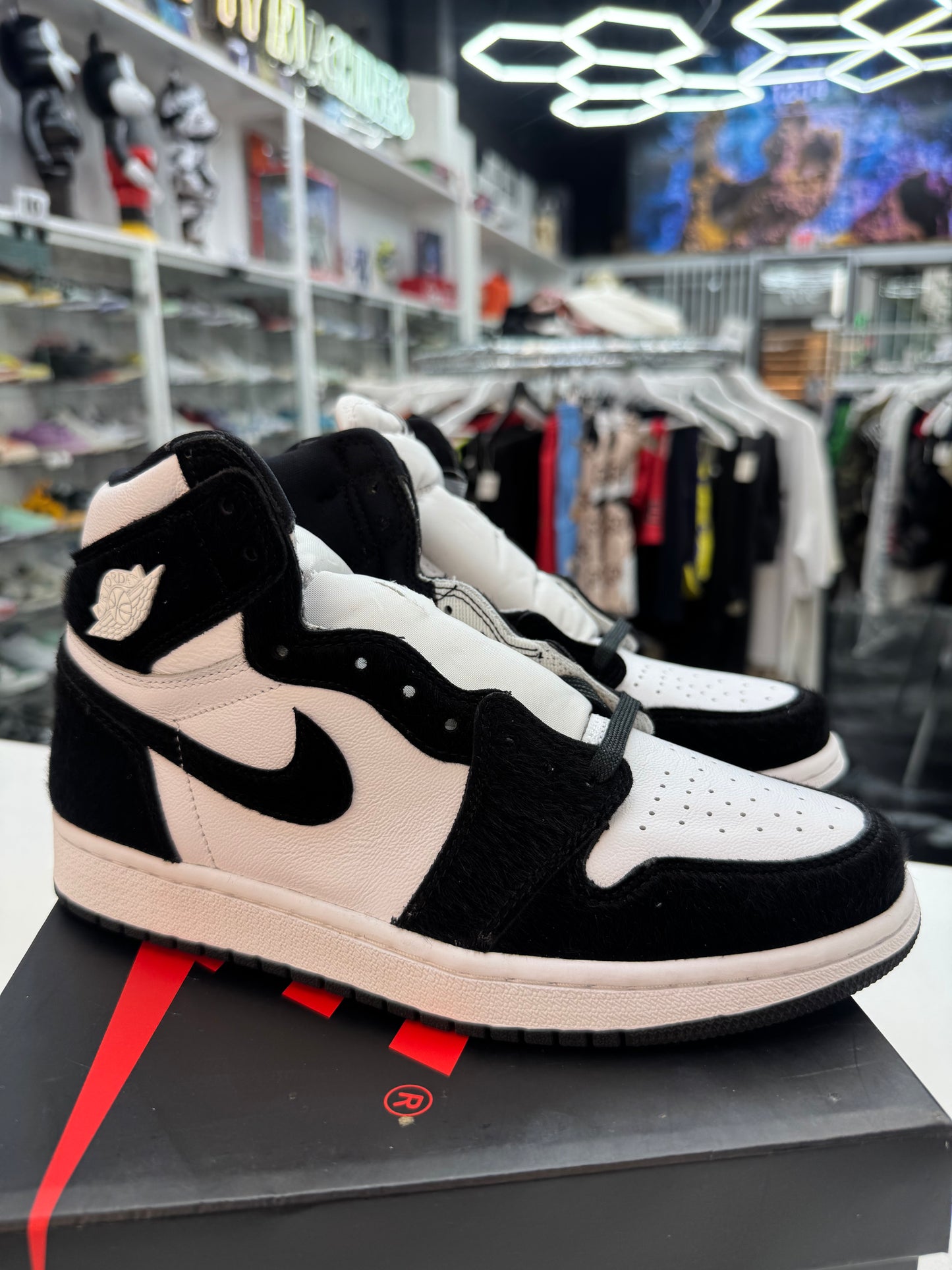 Jordan 1 Retro High
Twist (Women's)