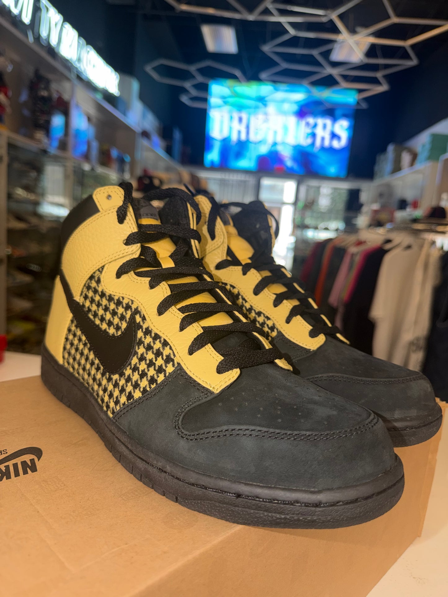 Nike Dunk High Premium Black Houndstooth Gold 2008
