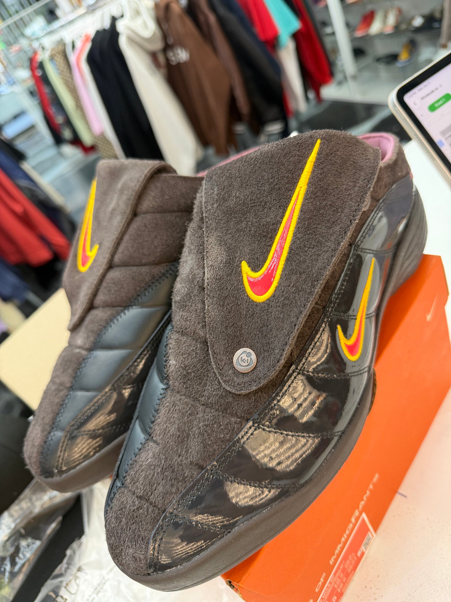 Nike Total 90 Mule Kids of Immigrants Velvet Brown