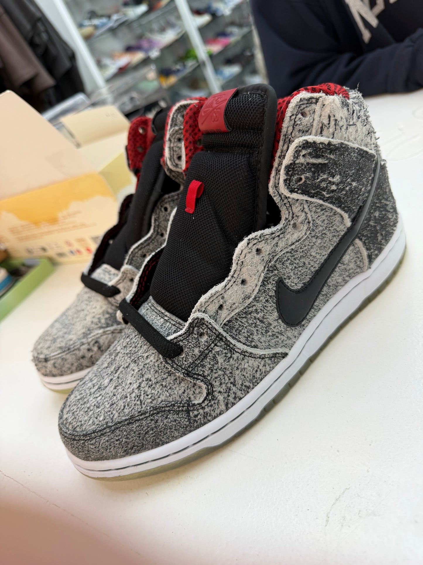 Nike SB Dunk High Salt Stain