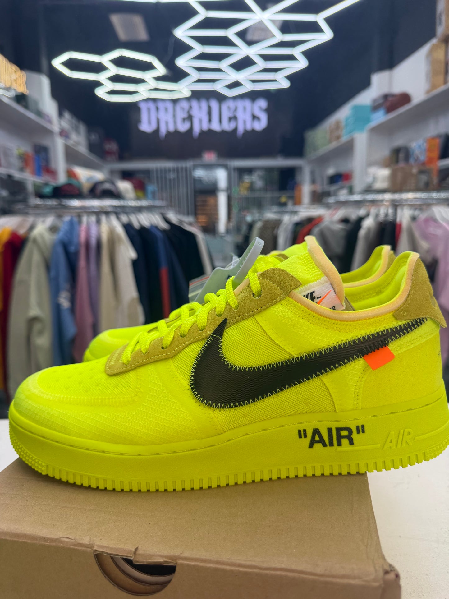 Nike Air Force 1 Low Off-White Volt