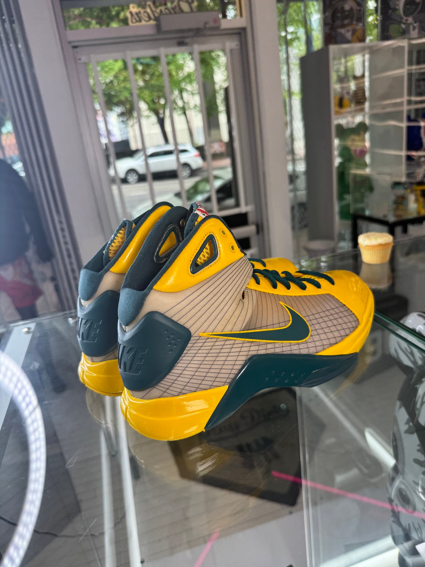 2008 Nike Kobe HYPERDUNK Australia Team Shoe PE