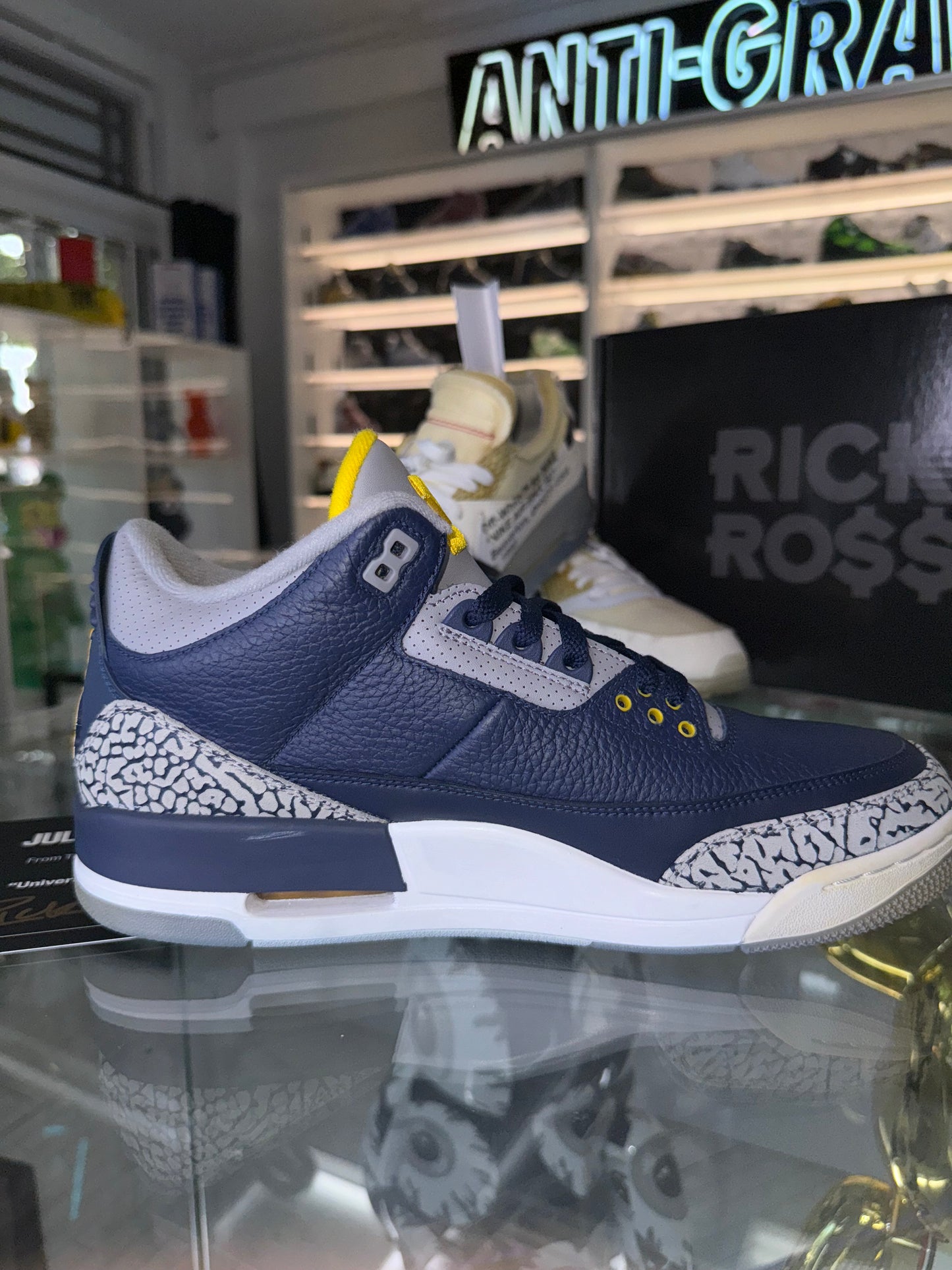 Jordan 3 PE Michigan Player Exclusive Rick Ross Owned And Worn size 11.5