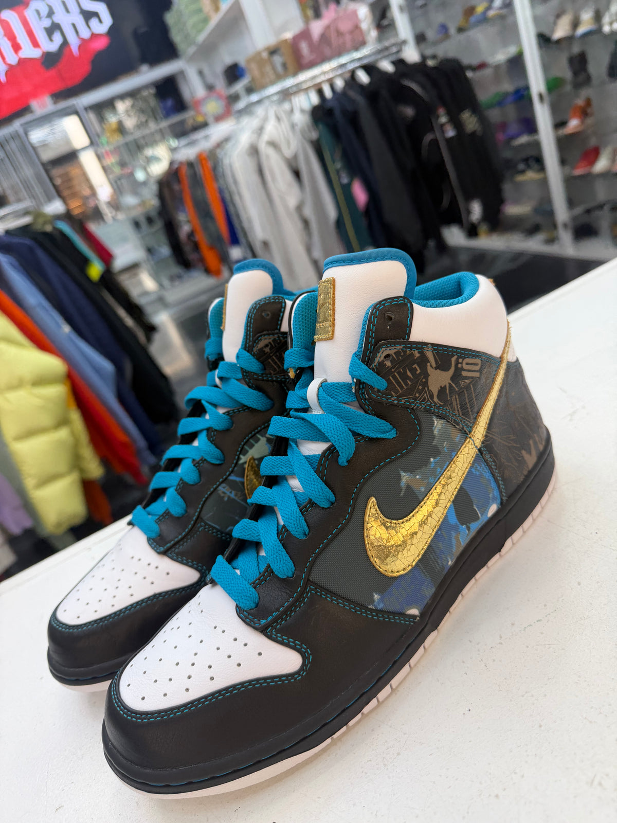 Nike Dunk High Dubai 1/300
