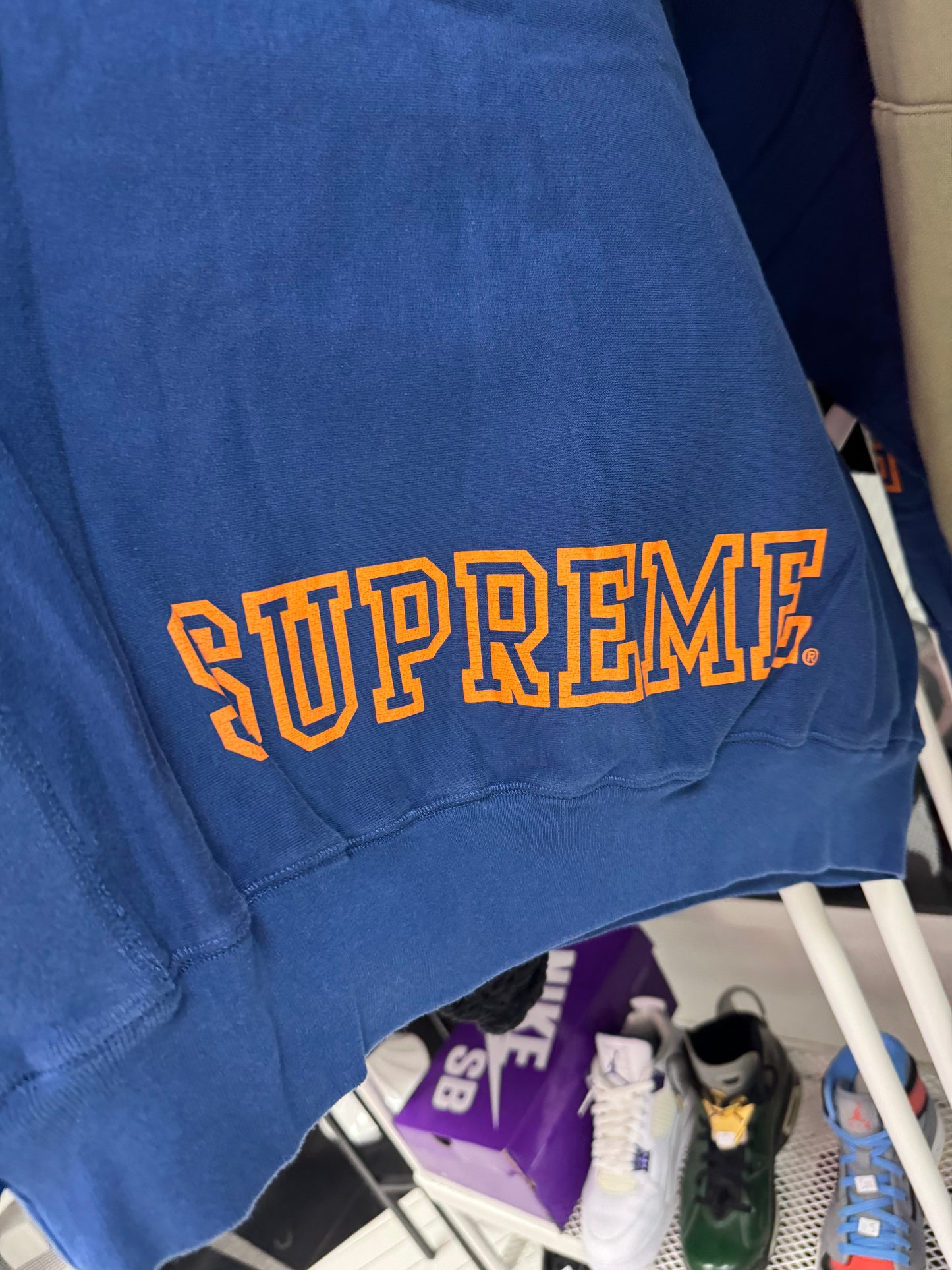 Supreme Collegiate Sleeve
Hooded Sweatshirt blue