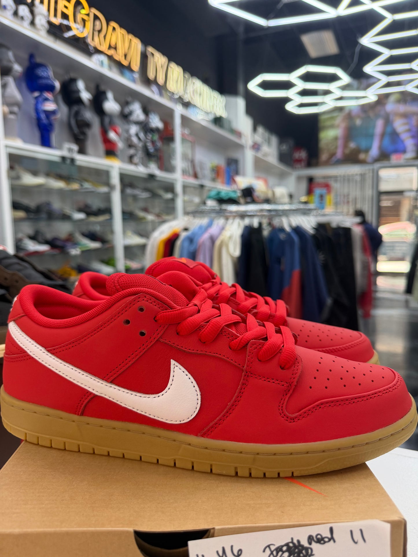 Nike Dunk SB University Red