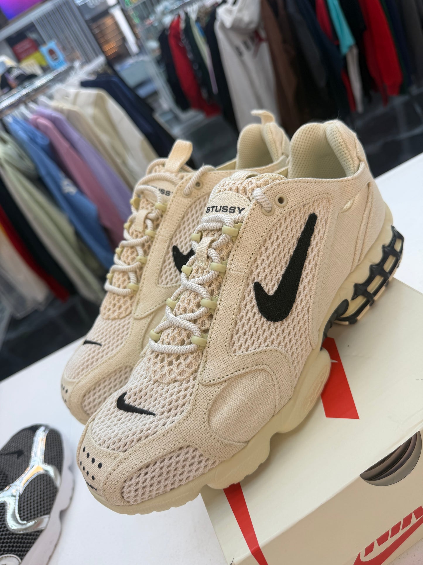Nike Air Zoom Spiridon Cage 2 fossil (Copy)
