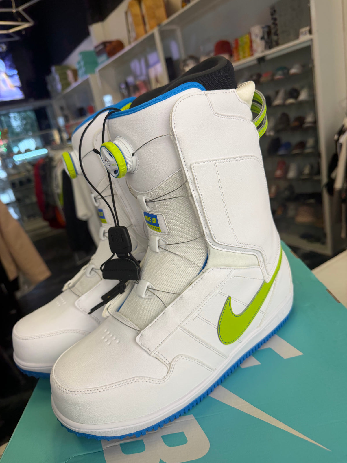 Nike Vapen X BOA Snowboard Boots White / Green