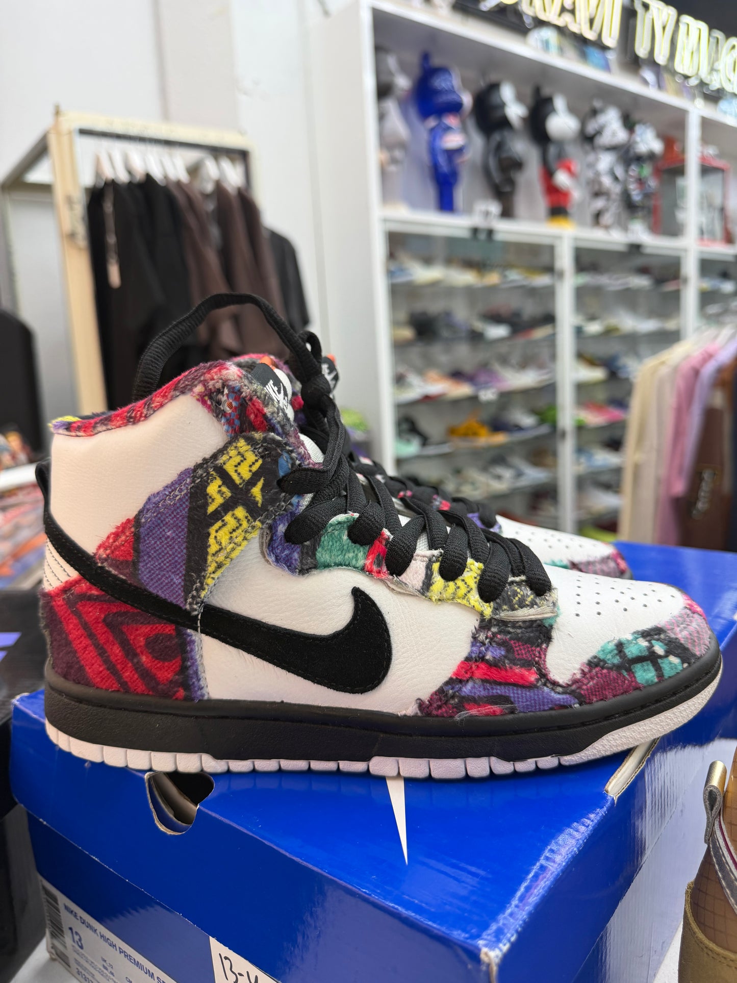 Nike SB Dunk High Premium Huxtable Rainbow