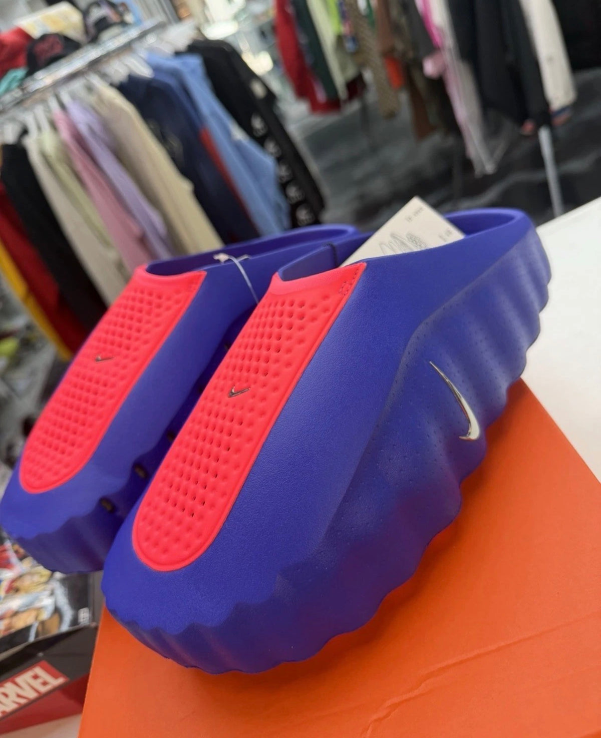 Nike Mind 001 Spider-Man