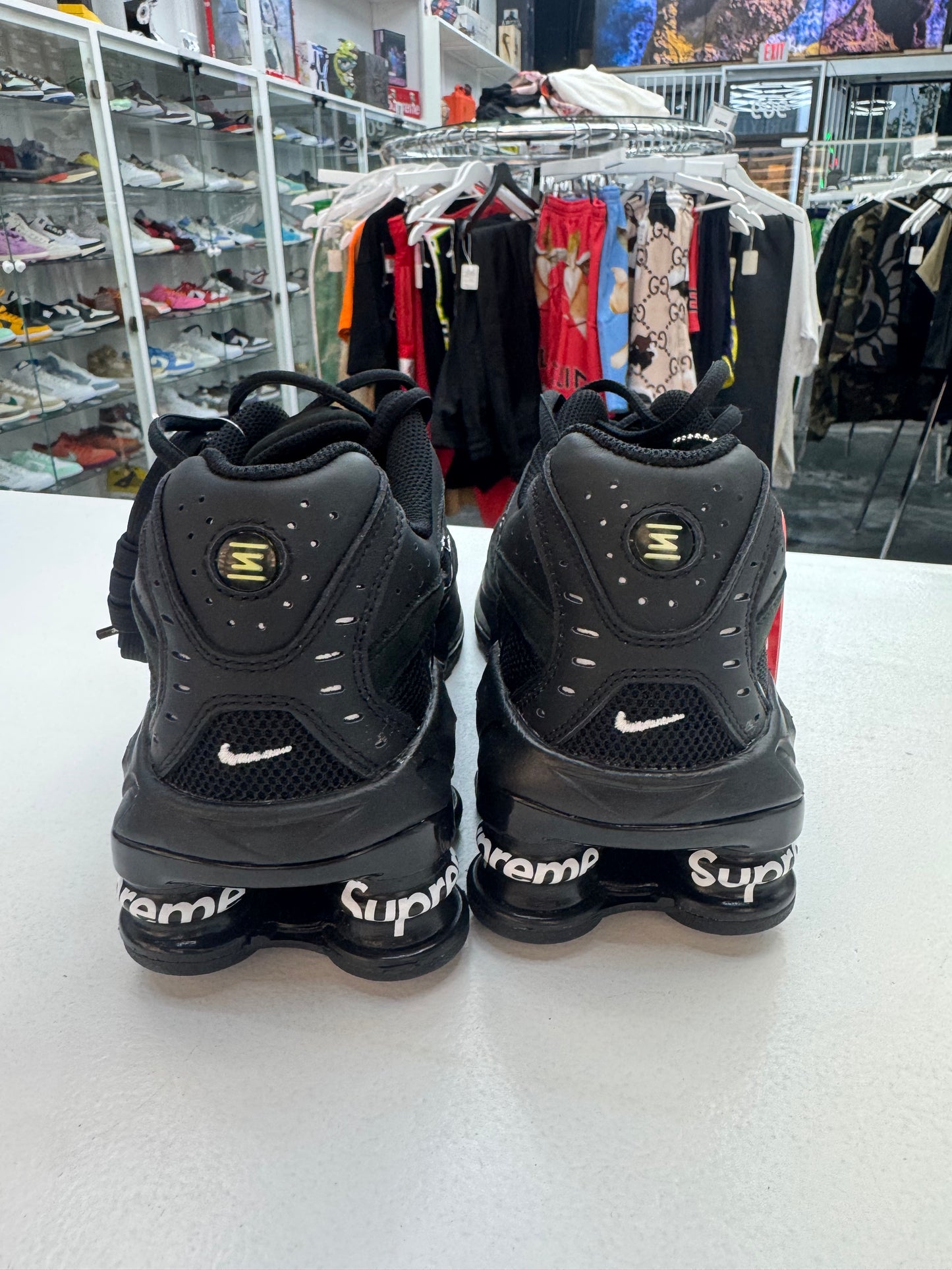 Nike x Supreme Shox black 2022
