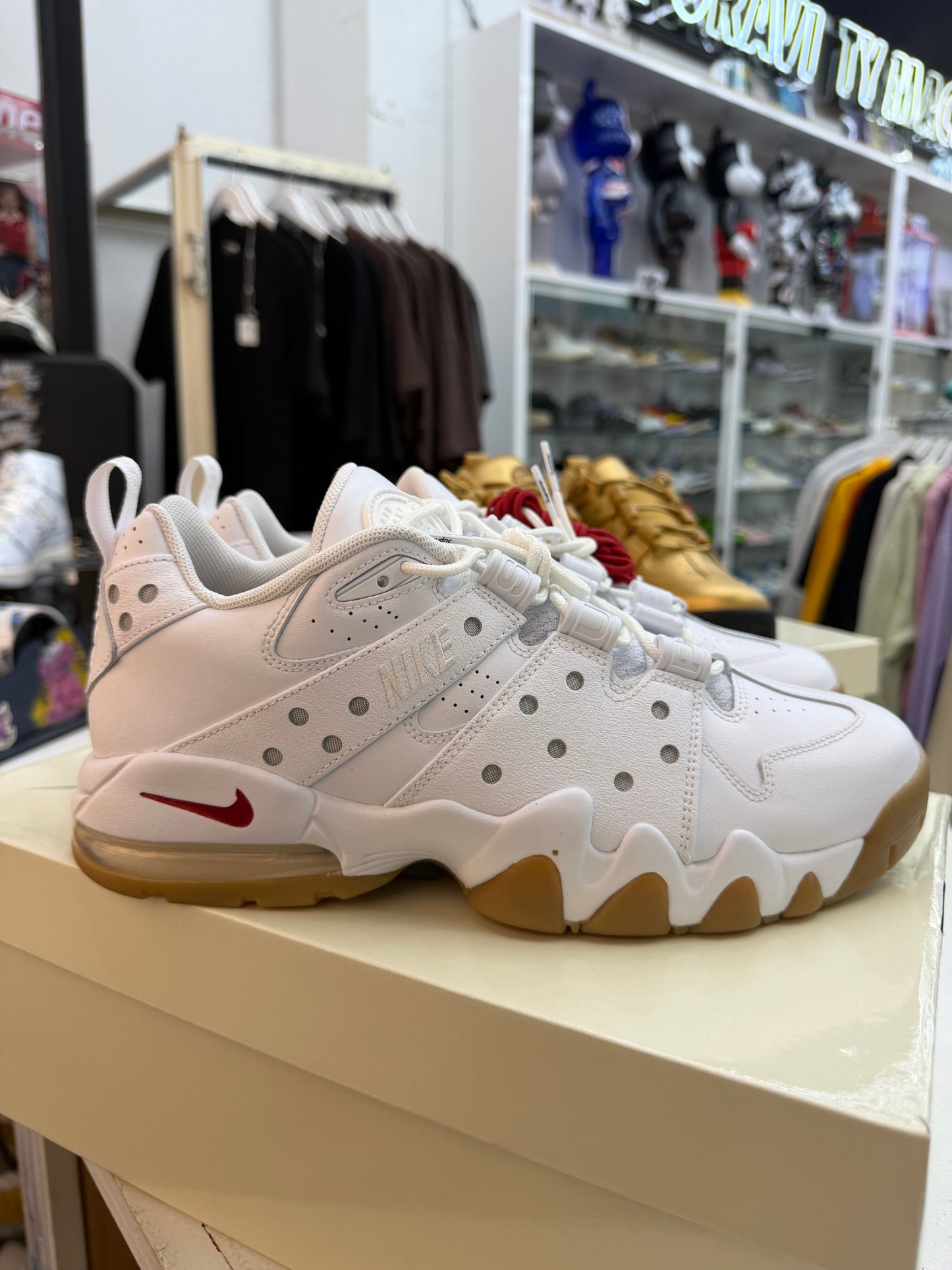 Nike SB Air Max 2 CB '94 Low Supreme White gum