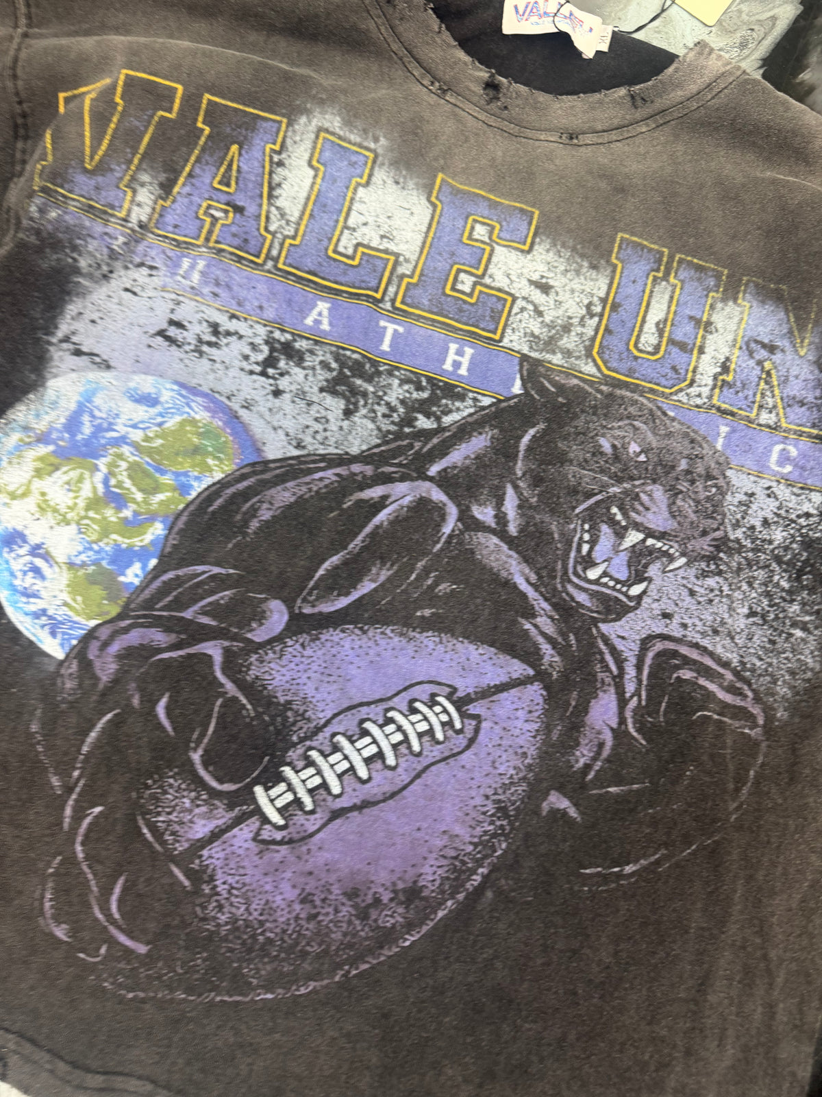Vale Forever Kountry long sleeve tee