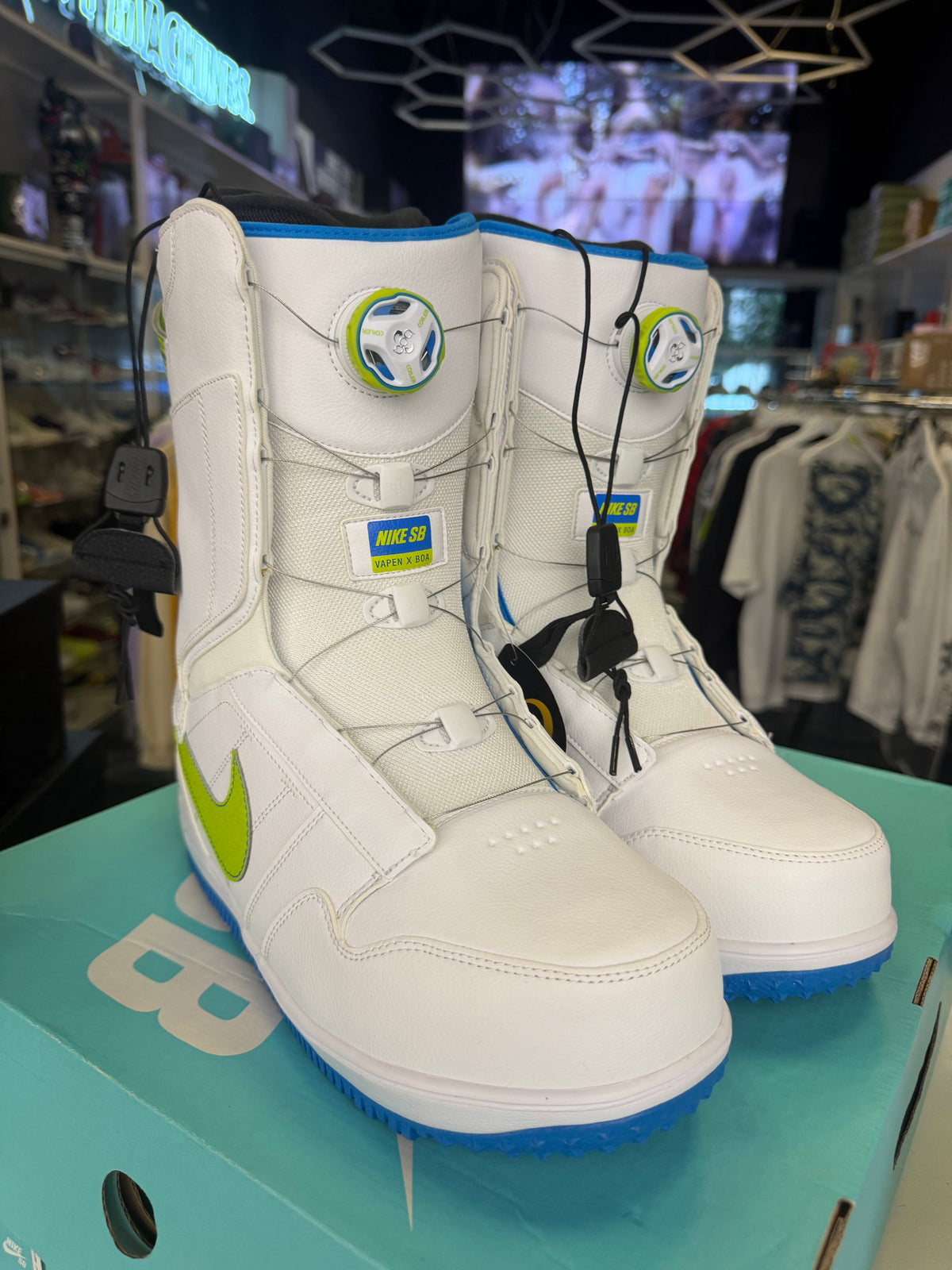 Nike Vapen X BOA Snowboard Boots White / Green