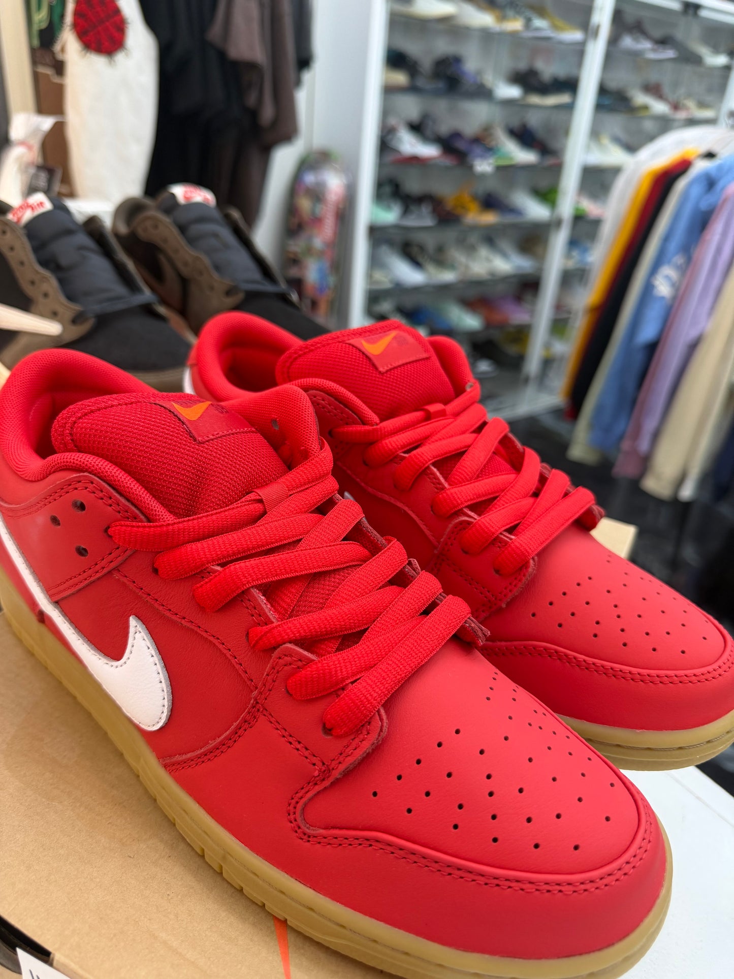 Nike Dunk SB University Red