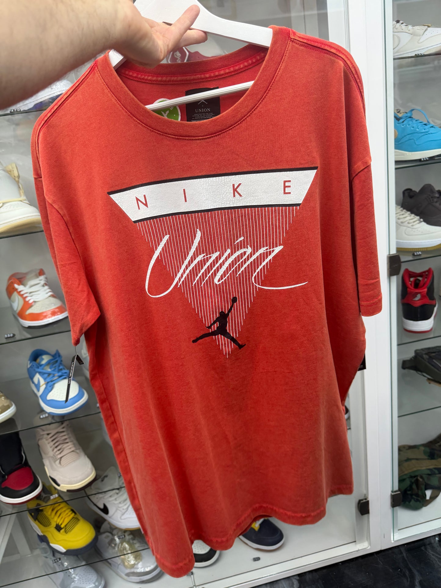 Jordan x Union NRG Vault Flight Triangle Tee red 2018